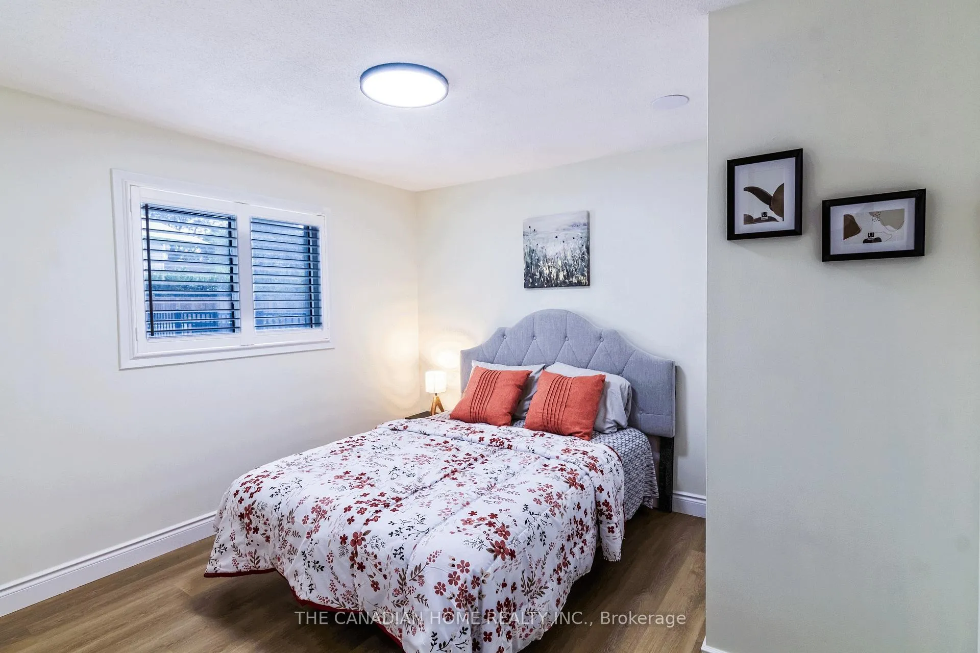 Photo 11 of 350 Boxbury Drive, Waterloo — HOMEH