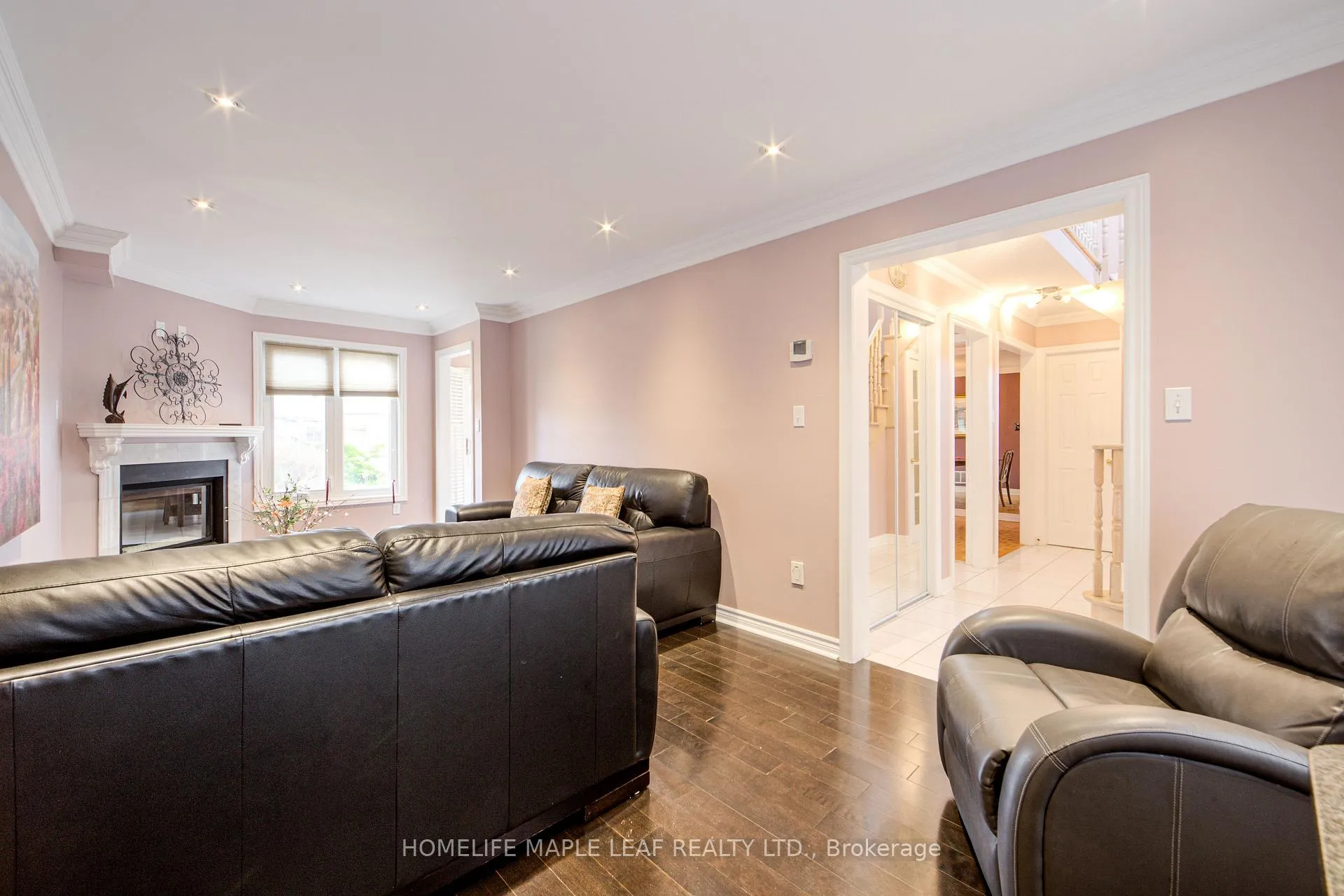 Photo 6 of 25 Grampian Avenue, Vaughan, Maple — HOMEH