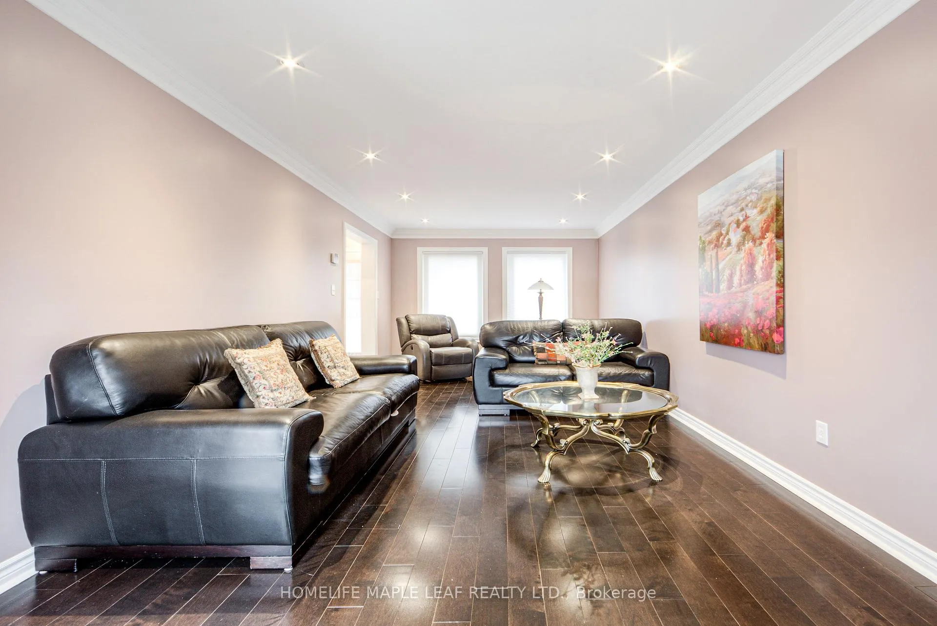 Photo 10 of 25 Grampian Avenue, Vaughan, Maple — HOMEH