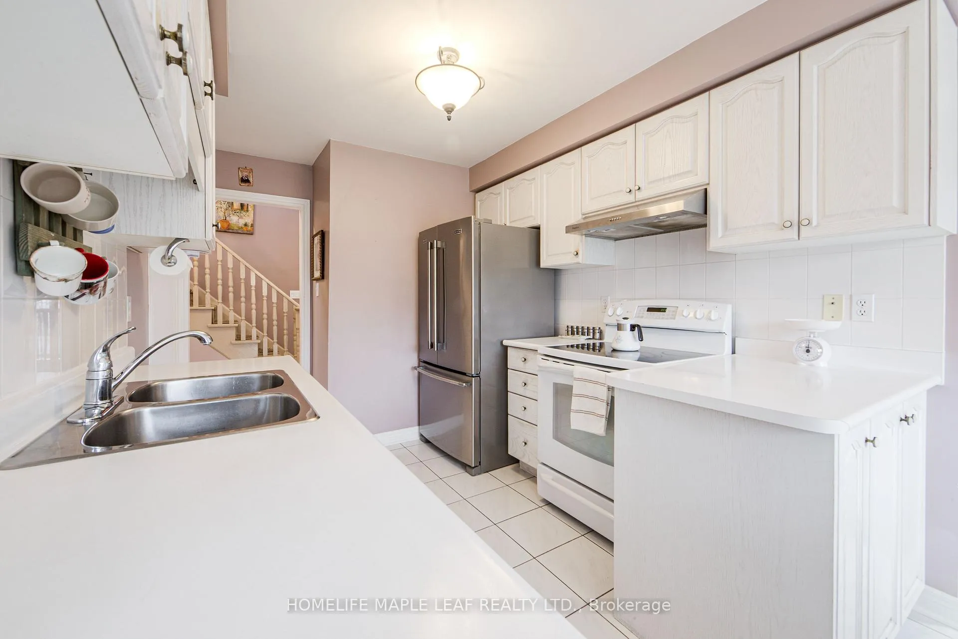 Photo 18 of 25 Grampian Avenue, Vaughan, Maple — HOMEH