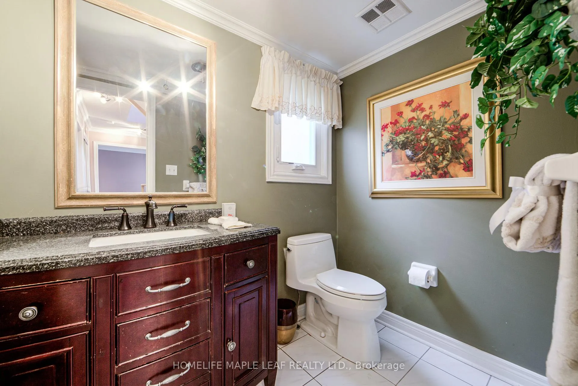 Photo 23 of 25 Grampian Avenue, Vaughan, Maple — HOMEH
