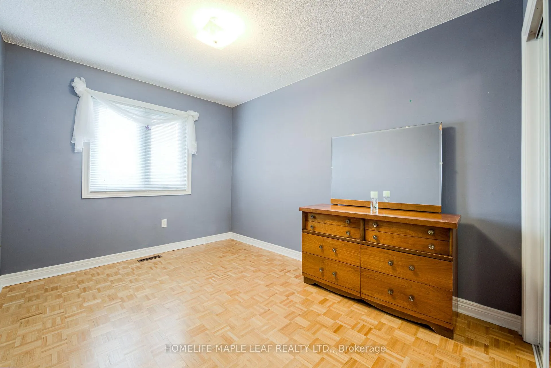 Photo 25 of 25 Grampian Avenue, Vaughan, Maple — HOMEH