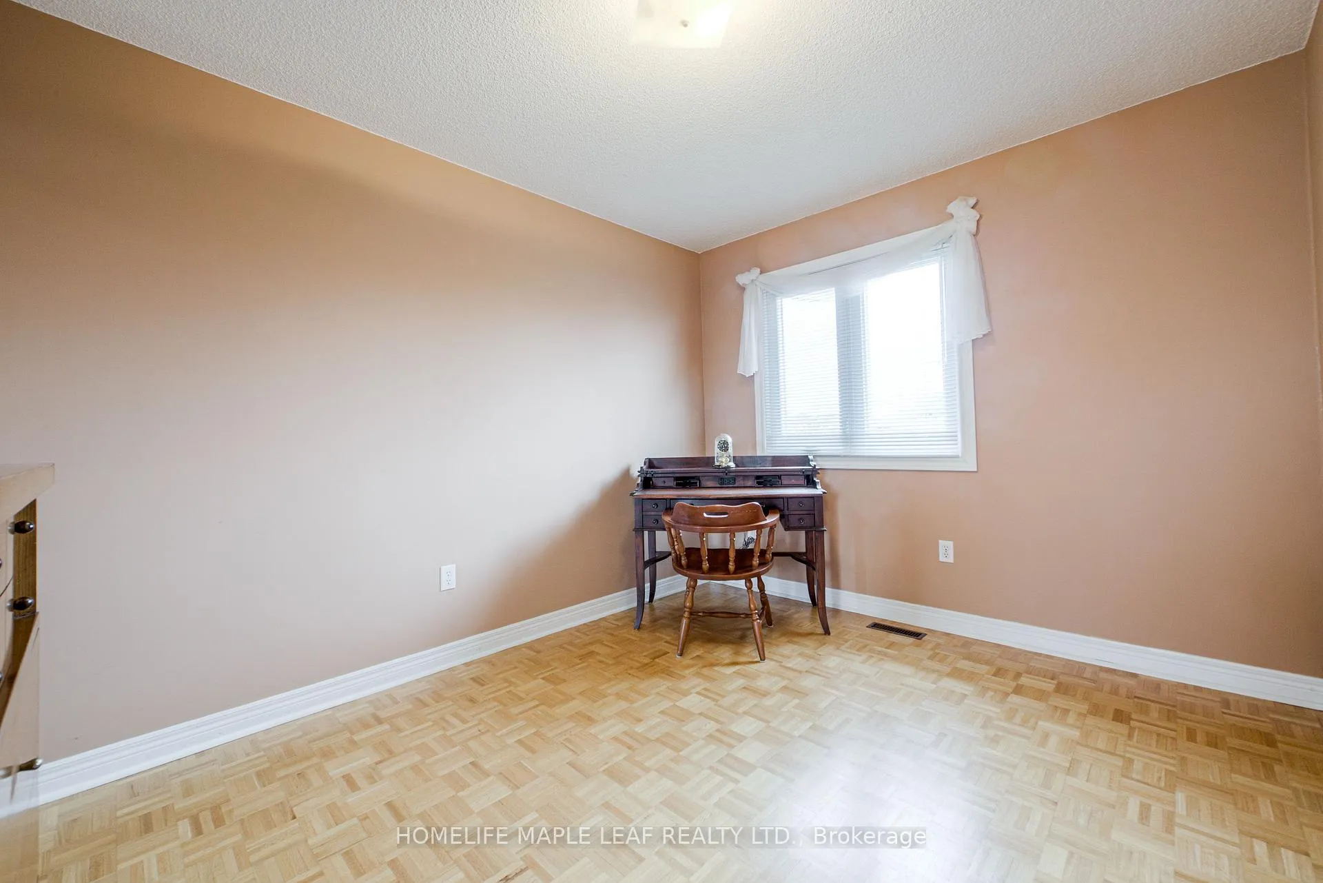 Photo 27 of 25 Grampian Avenue, Vaughan, Maple — HOMEH