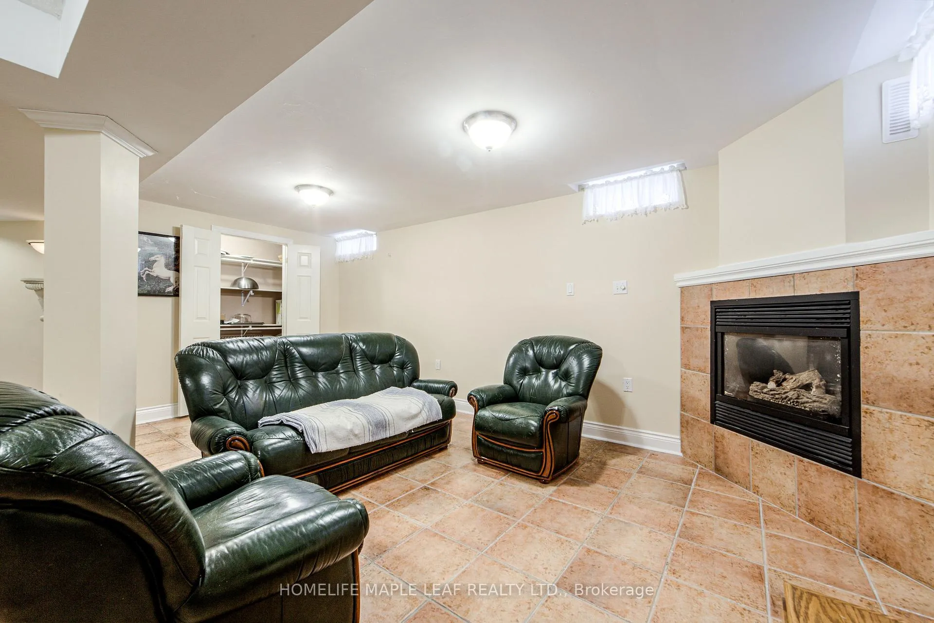 Photo 40 of 25 Grampian Avenue, Vaughan, Maple — HOMEH