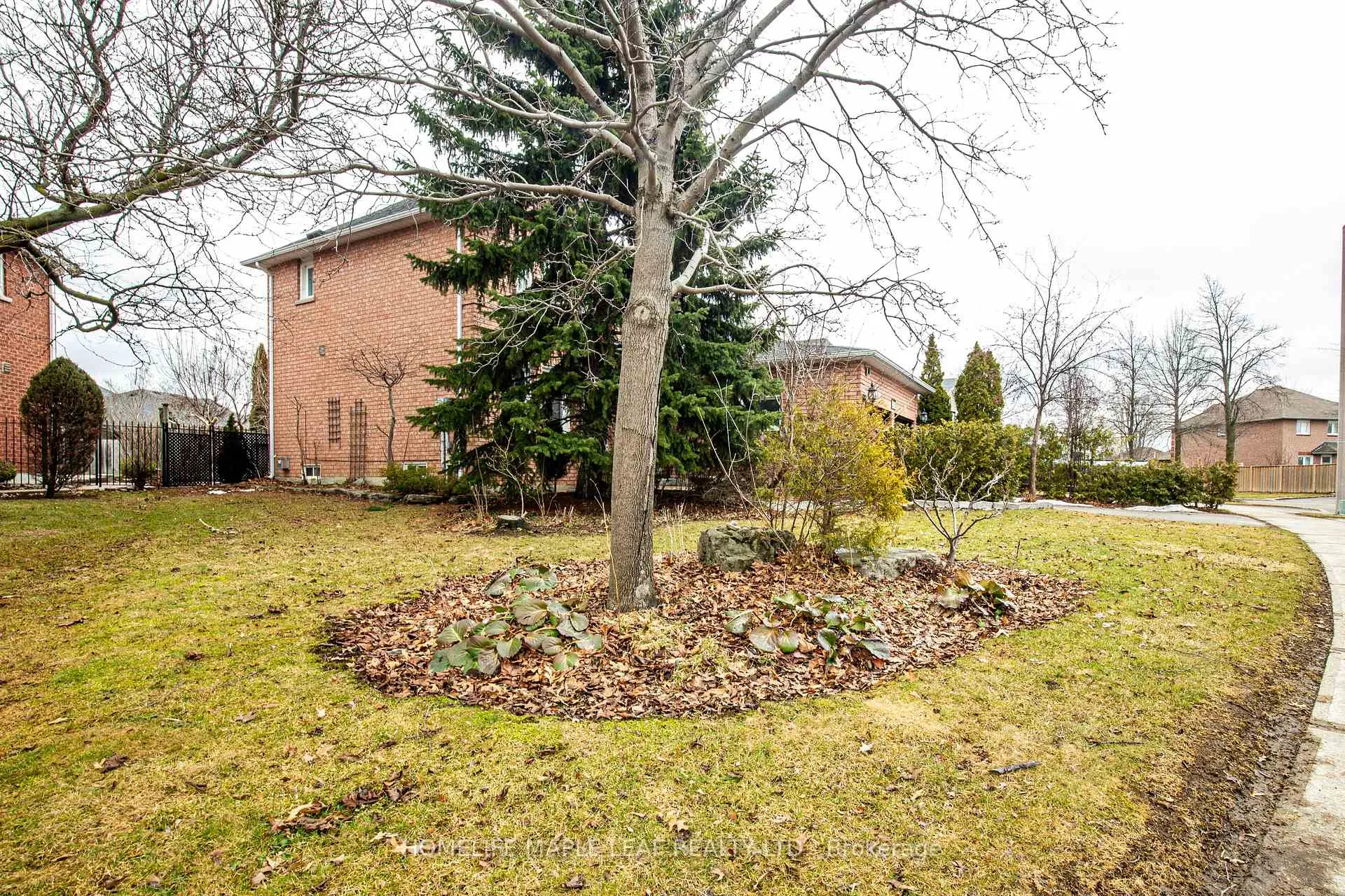 Photo 50 of 25 Grampian Avenue, Vaughan, Maple — HOMEH