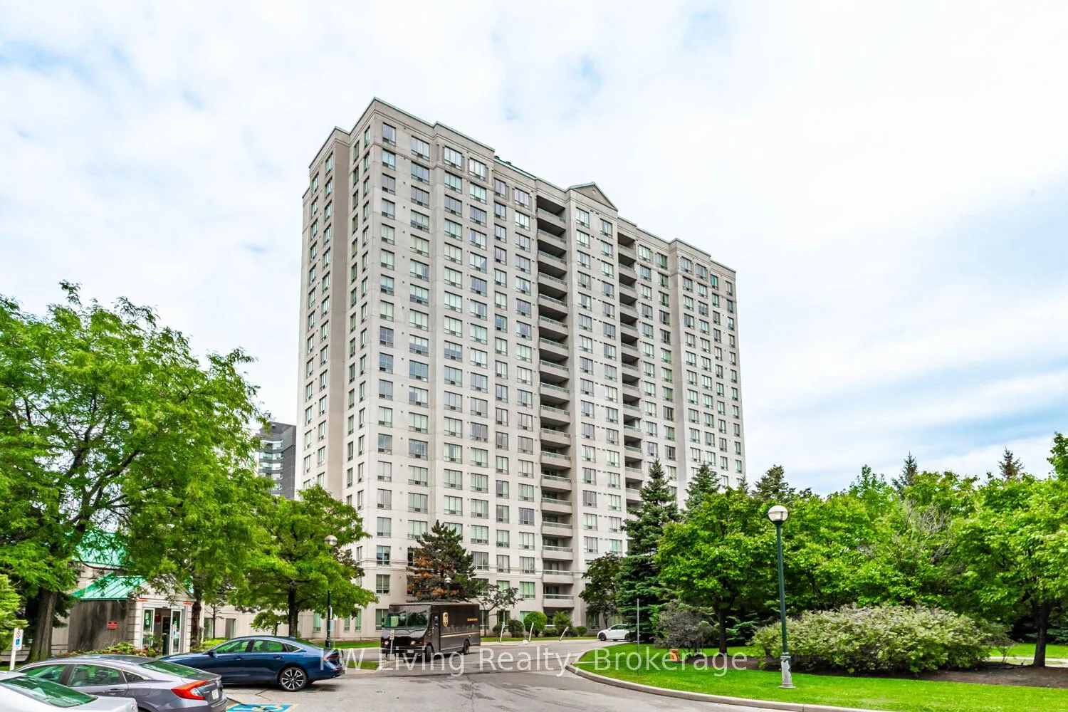 Front of Unit TH02, 5039 Finch Avenue E