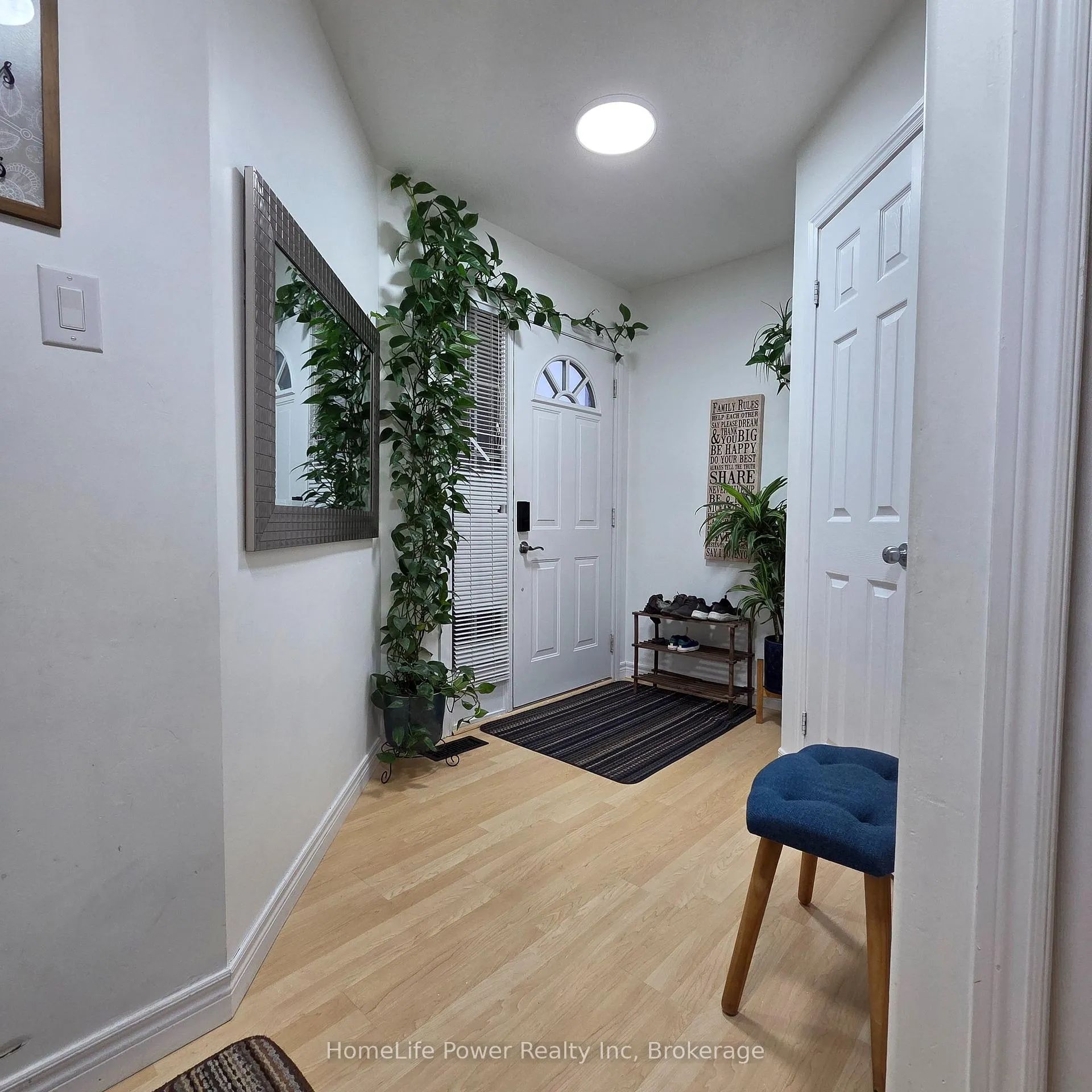 Photo 5 of Unit upper, 23 Schueller Street, Kitchener — HOMEH