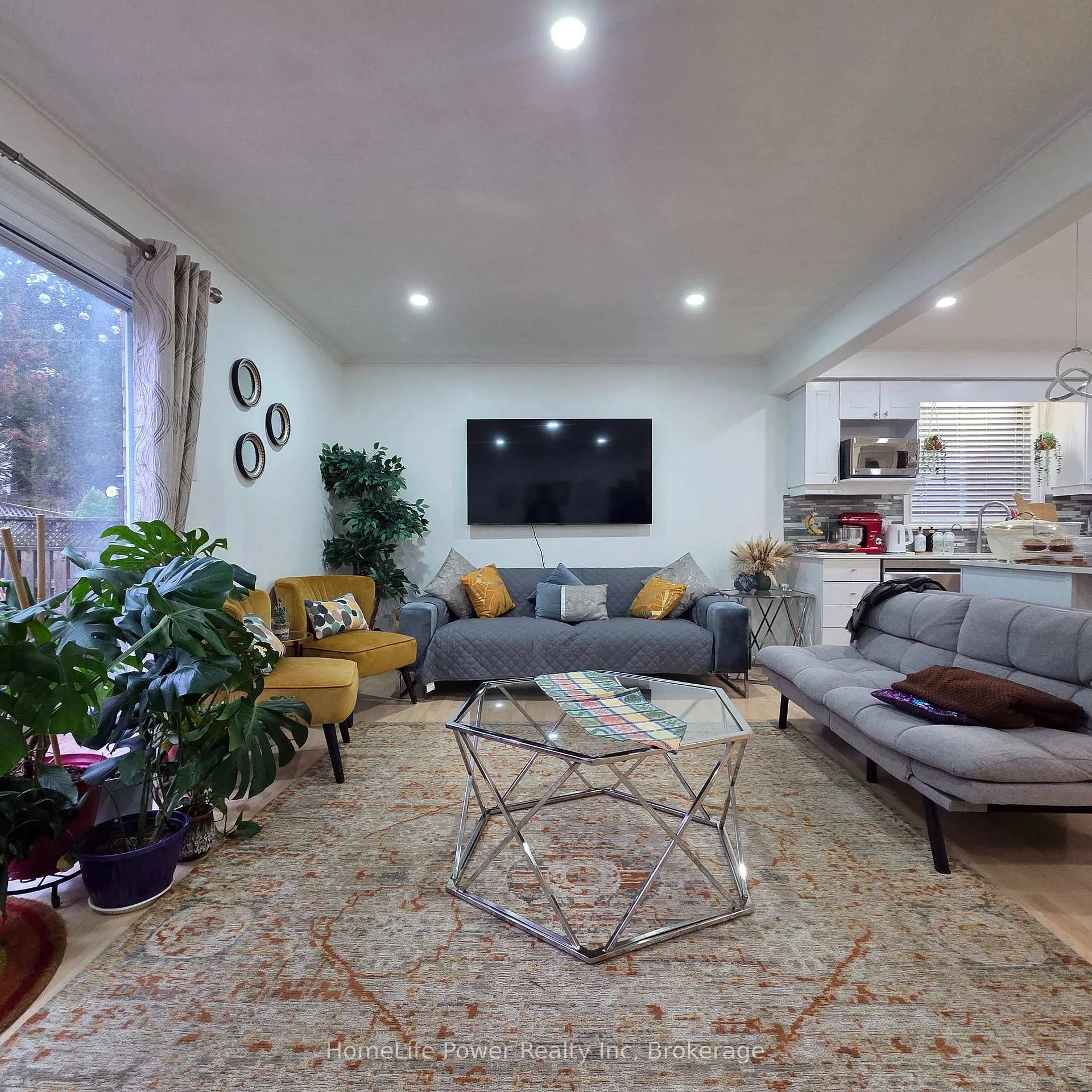 Photo 11 of Unit upper, 23 Schueller Street, Kitchener — HOMEH