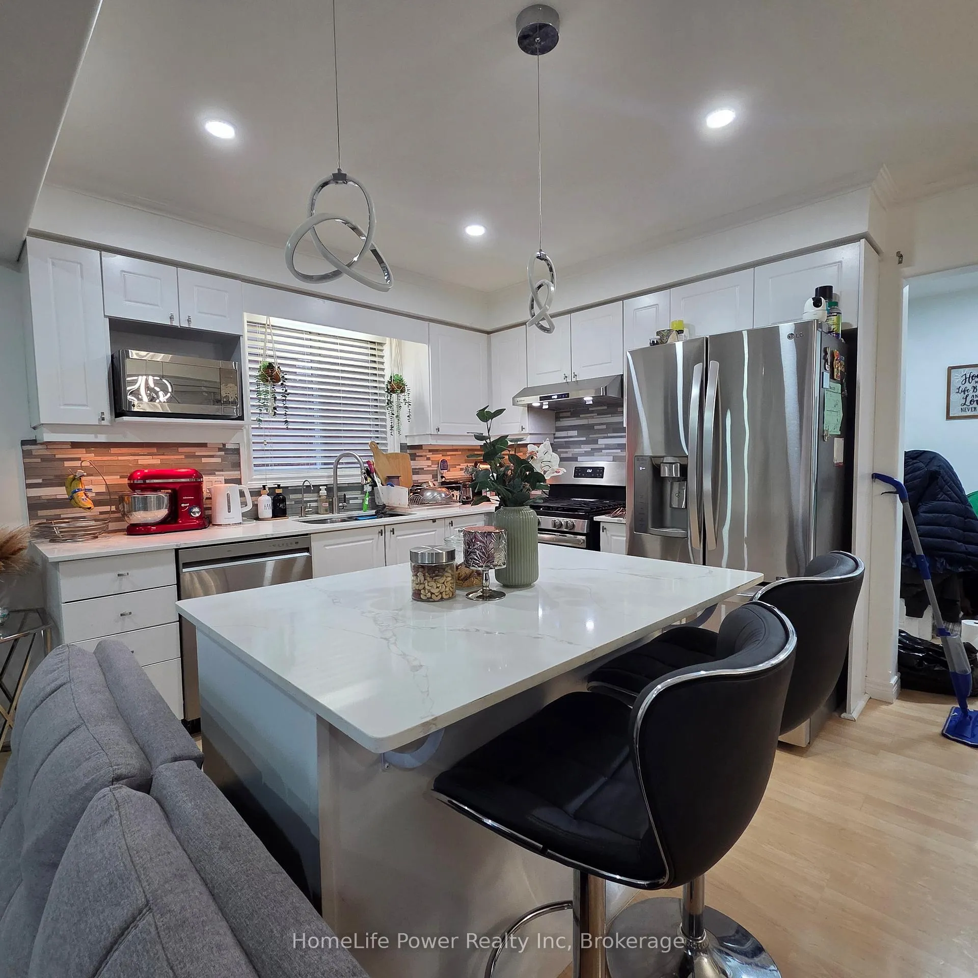 Photo 14 of Unit upper, 23 Schueller Street, Kitchener — HOMEH