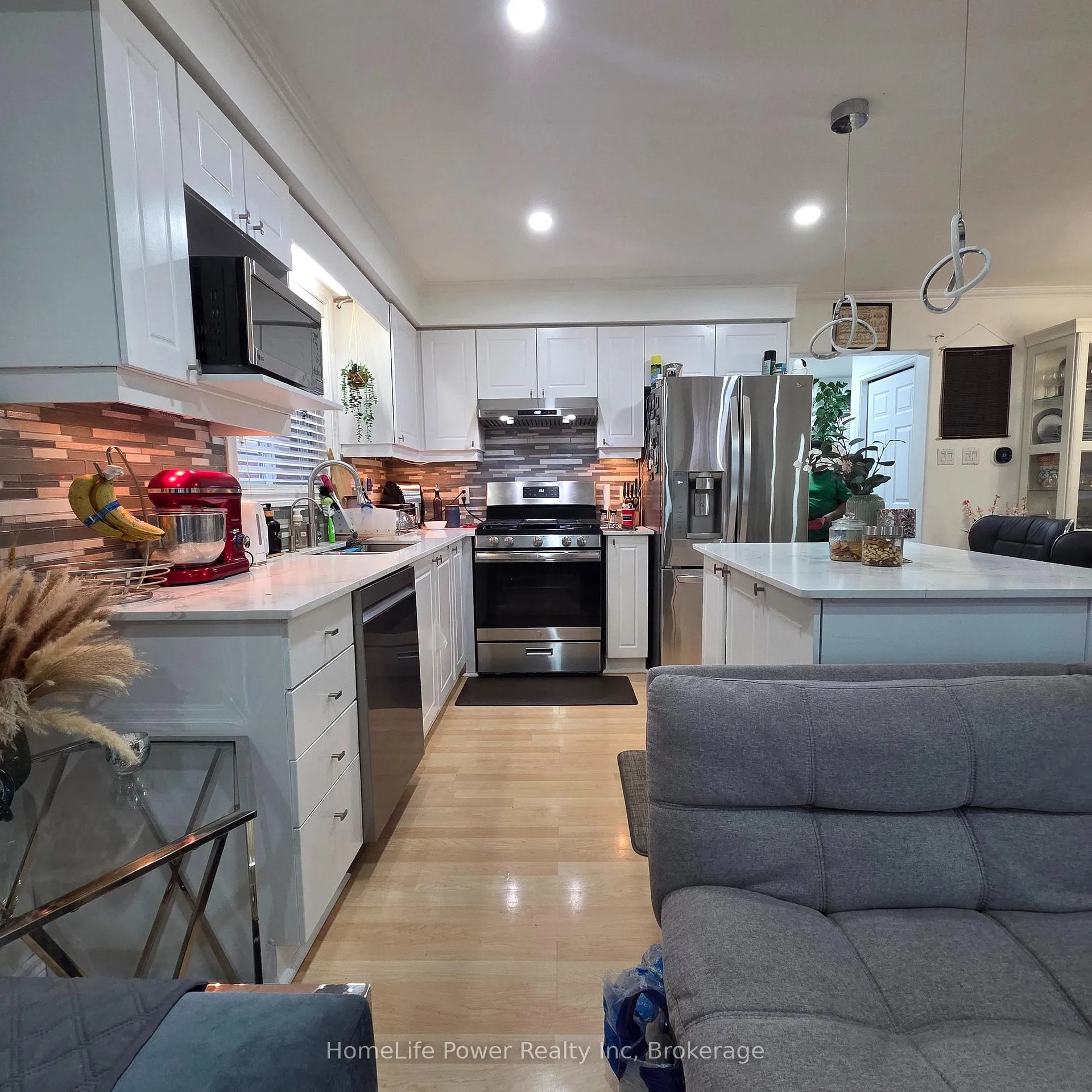 Photo 15 of Unit upper, 23 Schueller Street, Kitchener — HOMEH