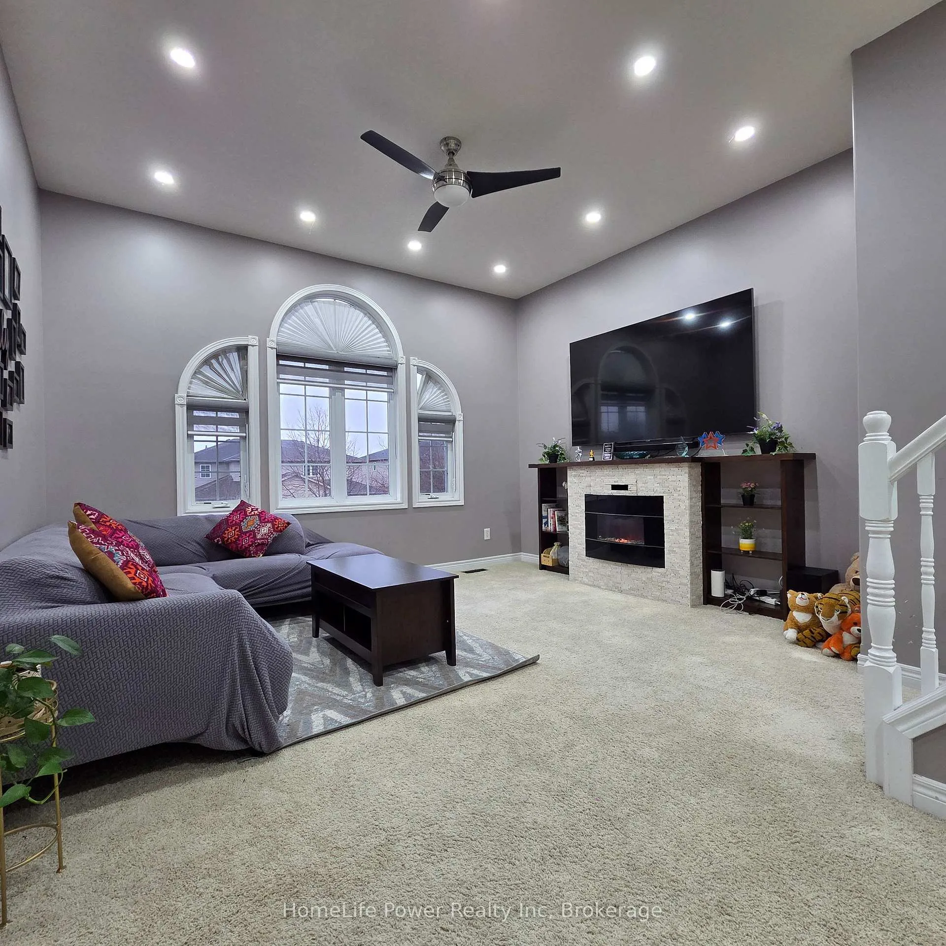 Photo 17 of Unit upper, 23 Schueller Street, Kitchener — HOMEH