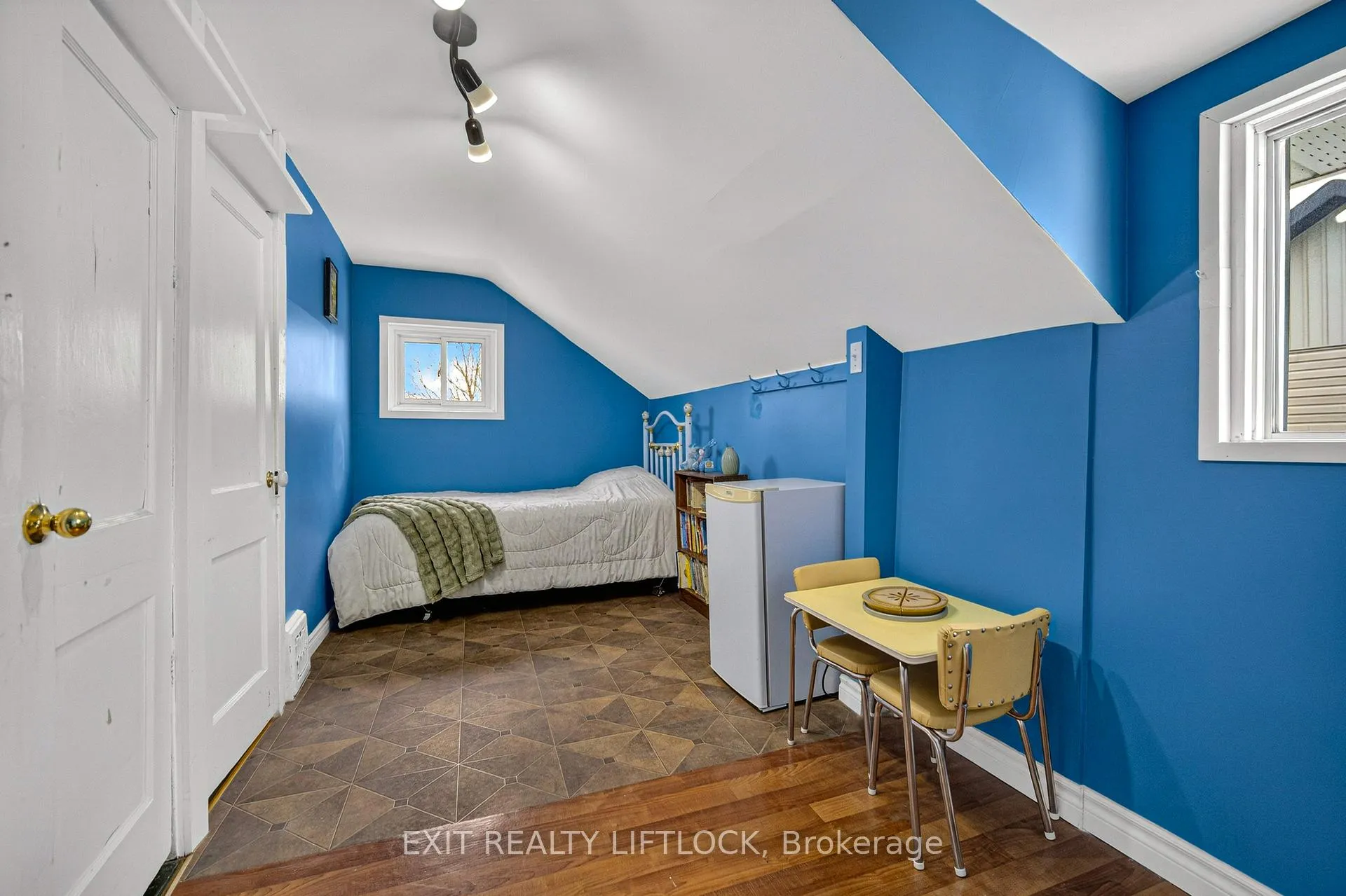 Photo 19 of 709 Orpington Road, Peterborough, Otonabee Ward 1 — HOMEH