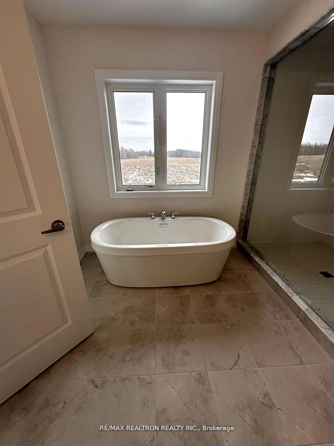 Photo 18 of 182 Union Boulevard, Wasaga Beach — HOMEH