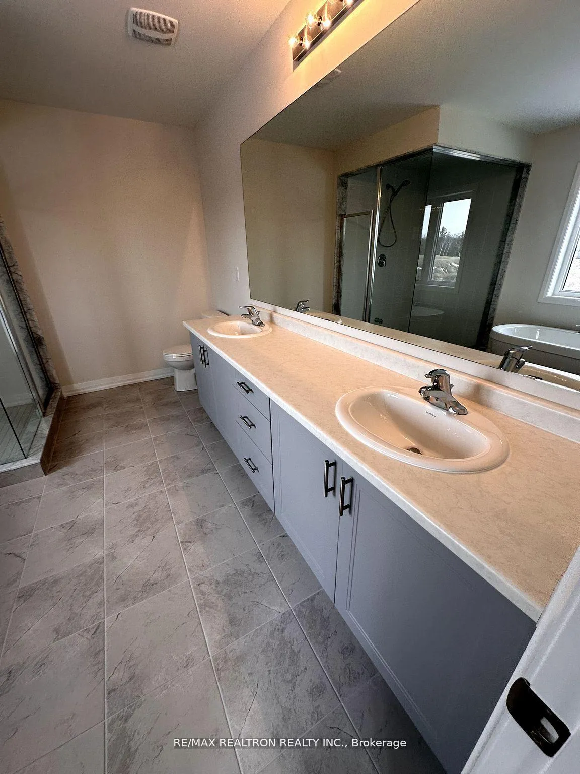 Photo 20 of 182 Union Boulevard, Wasaga Beach — HOMEH