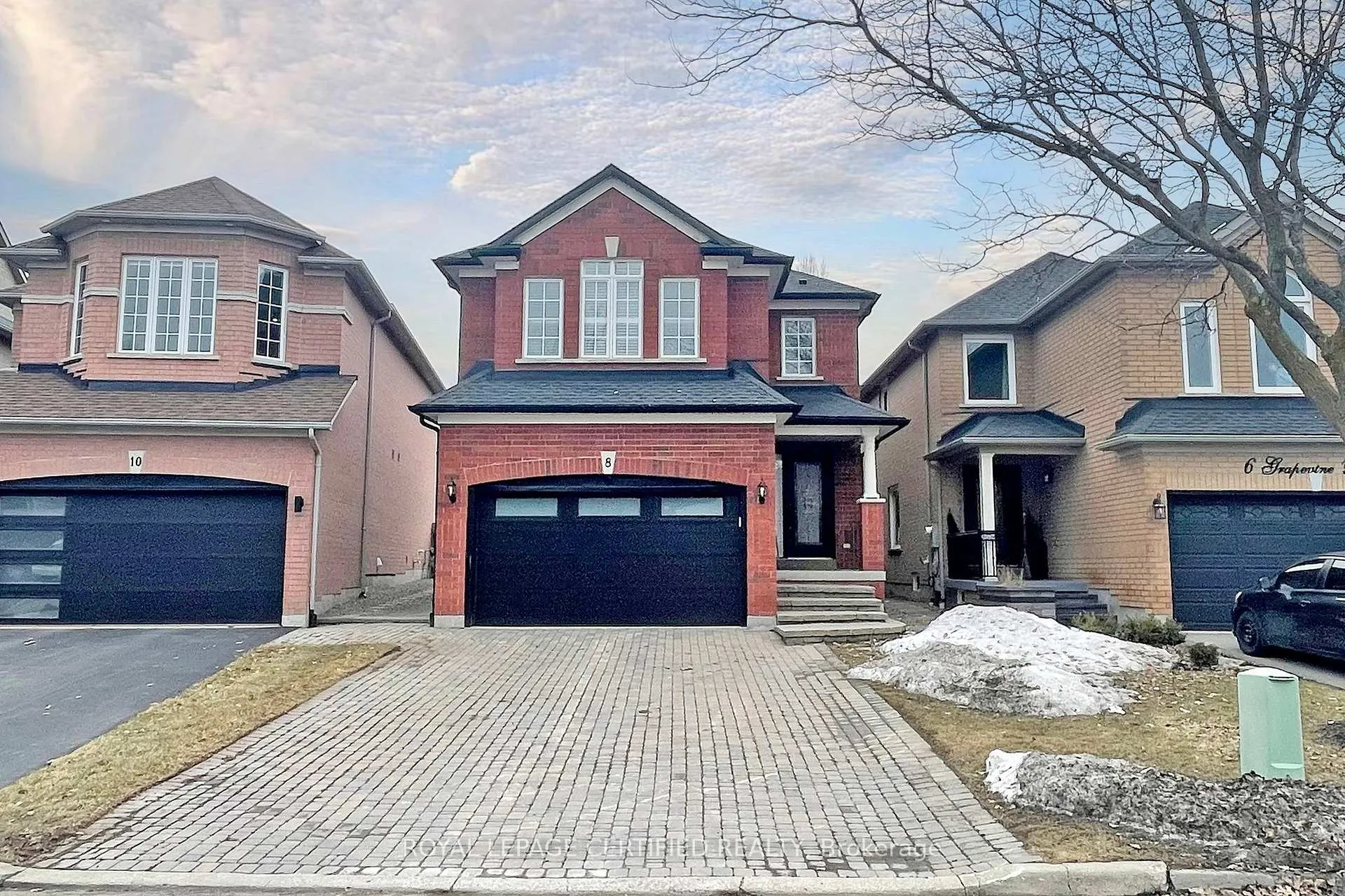 Photo 1 of 8 Grapevine Road, Caledon, Bolton West — HOMEH