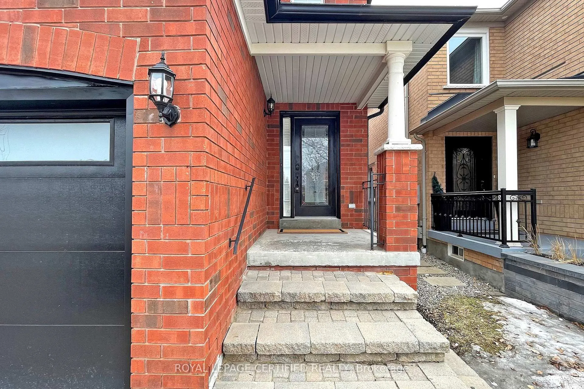 Photo 2 of 8 Grapevine Road, Caledon, Bolton West — HOMEH
