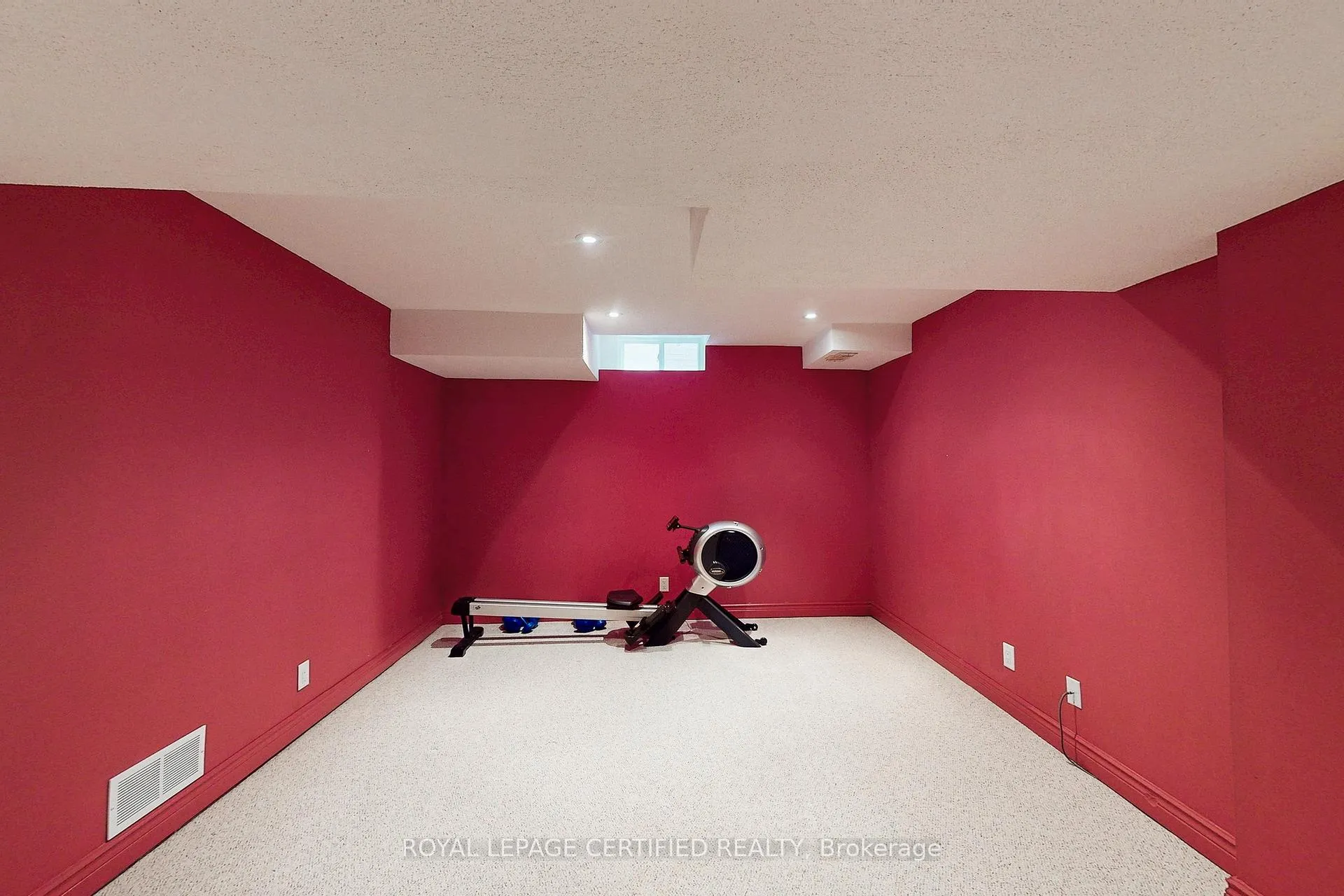 Photo 11 of 8 Grapevine Road, Caledon, Bolton West — HOMEH