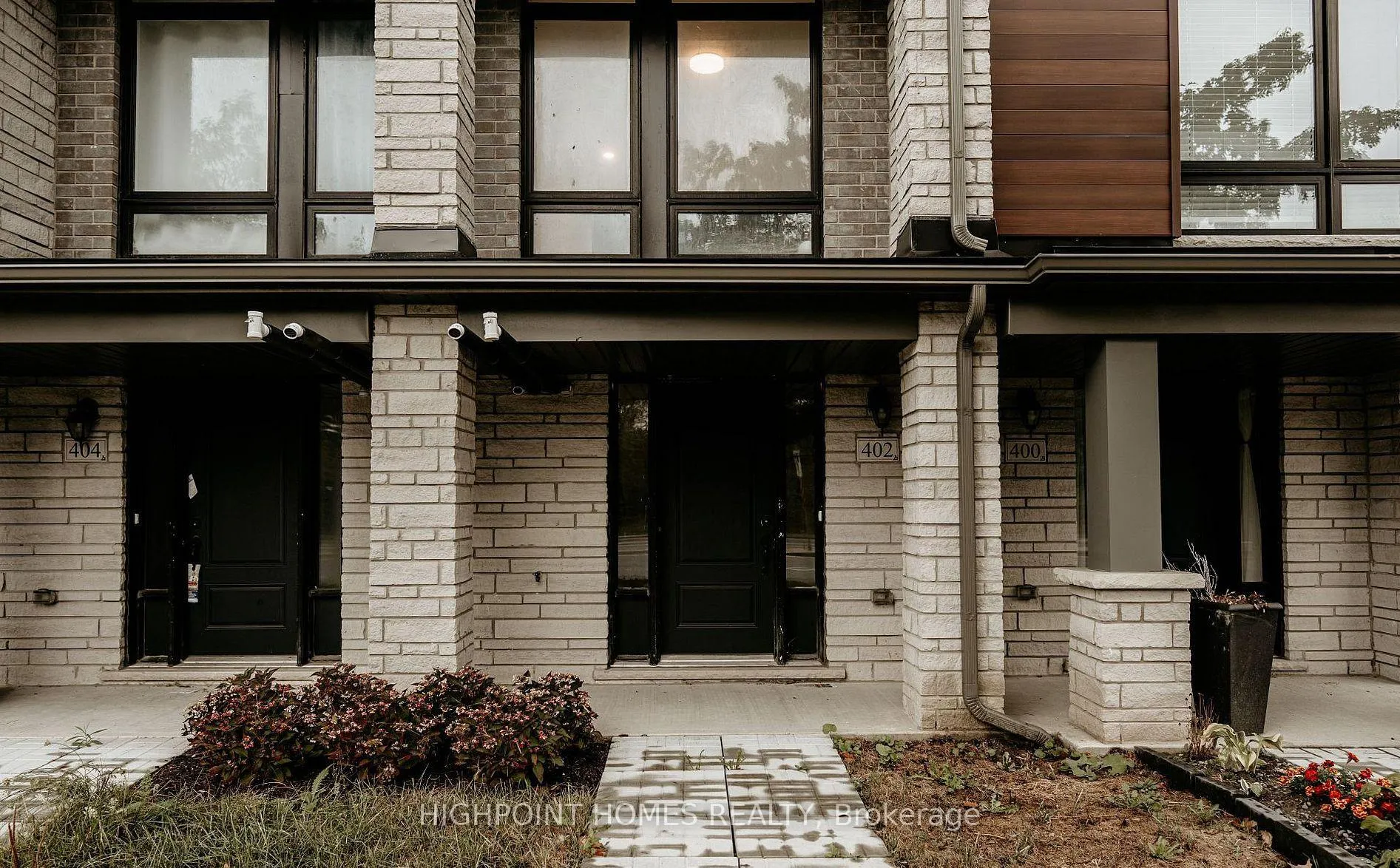 Photo 3 of Unit 51, 402 Salem Road, Ajax, South East — HOMEH