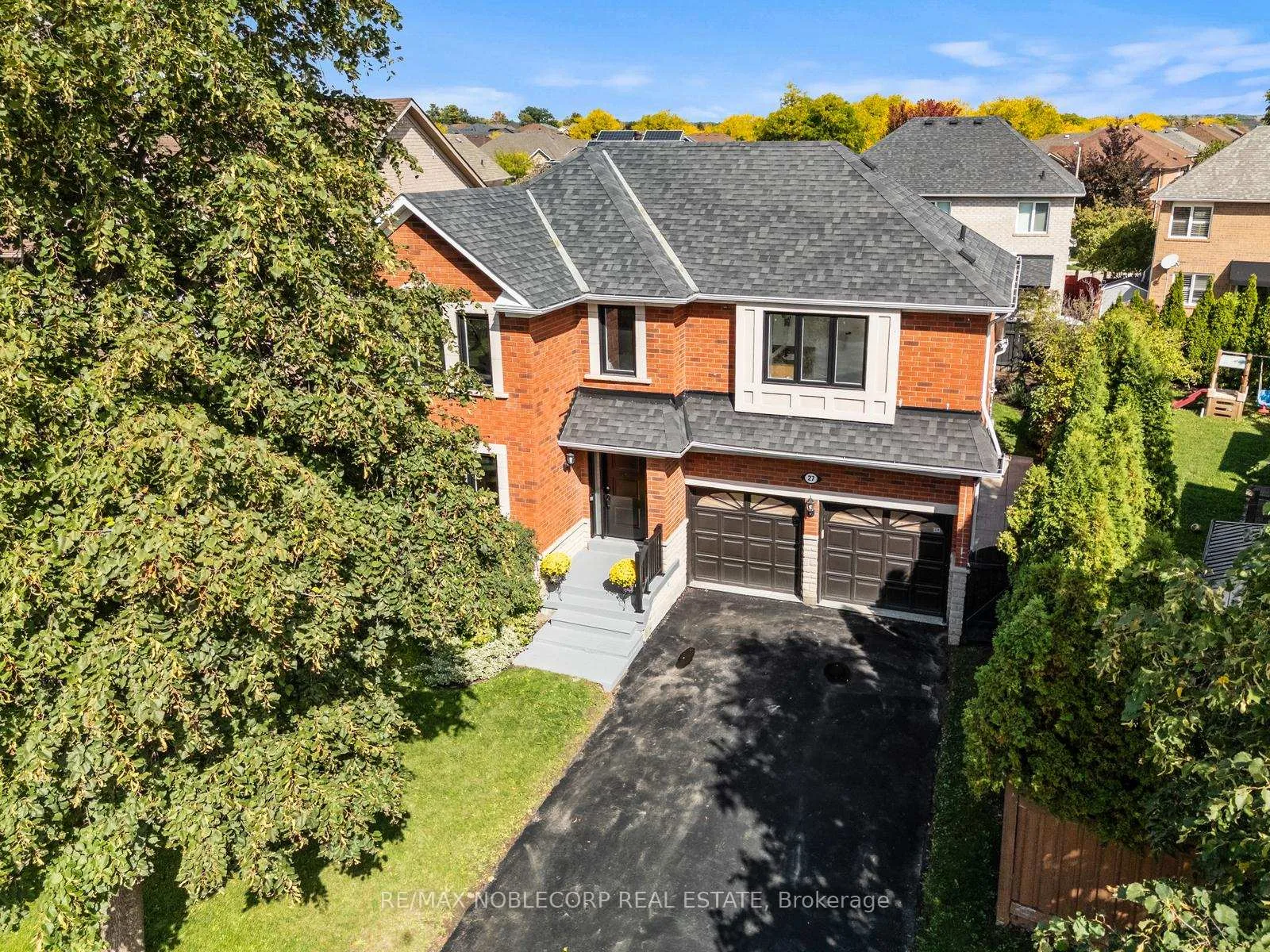 Photo 5 of 27 Treasure Road, Vaughan, Vellore Village — HOMEH