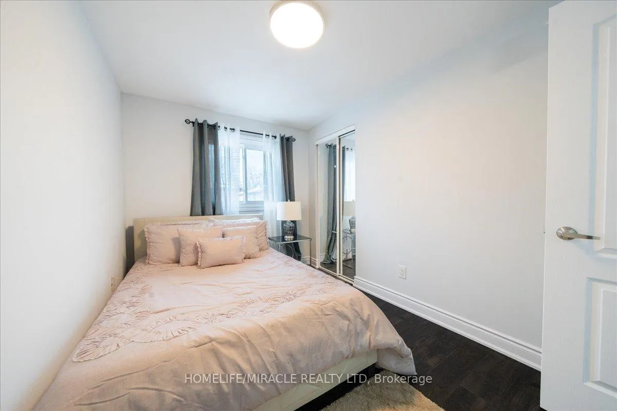Photo 25 of 47 Martindale Crescent, Brampton, Brampton West — HOMEH