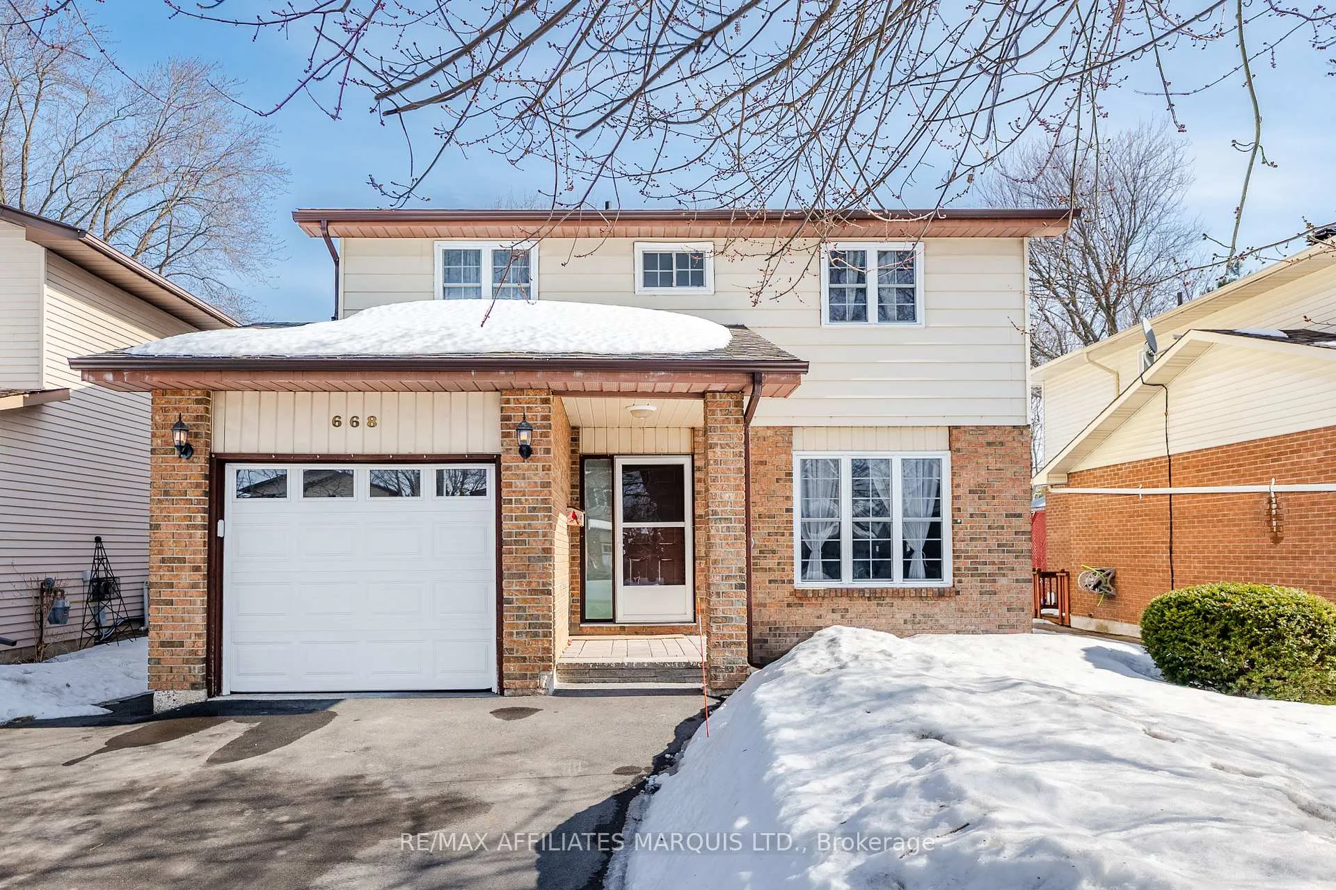 Photo 1 of 668 Champlain Drive N, Cornwall — HOMEH