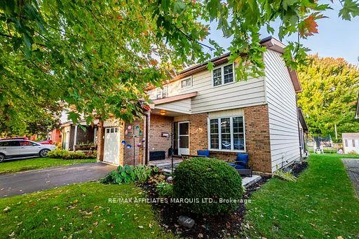 Photo 2 of 668 Champlain Drive N, Cornwall — HOMEH