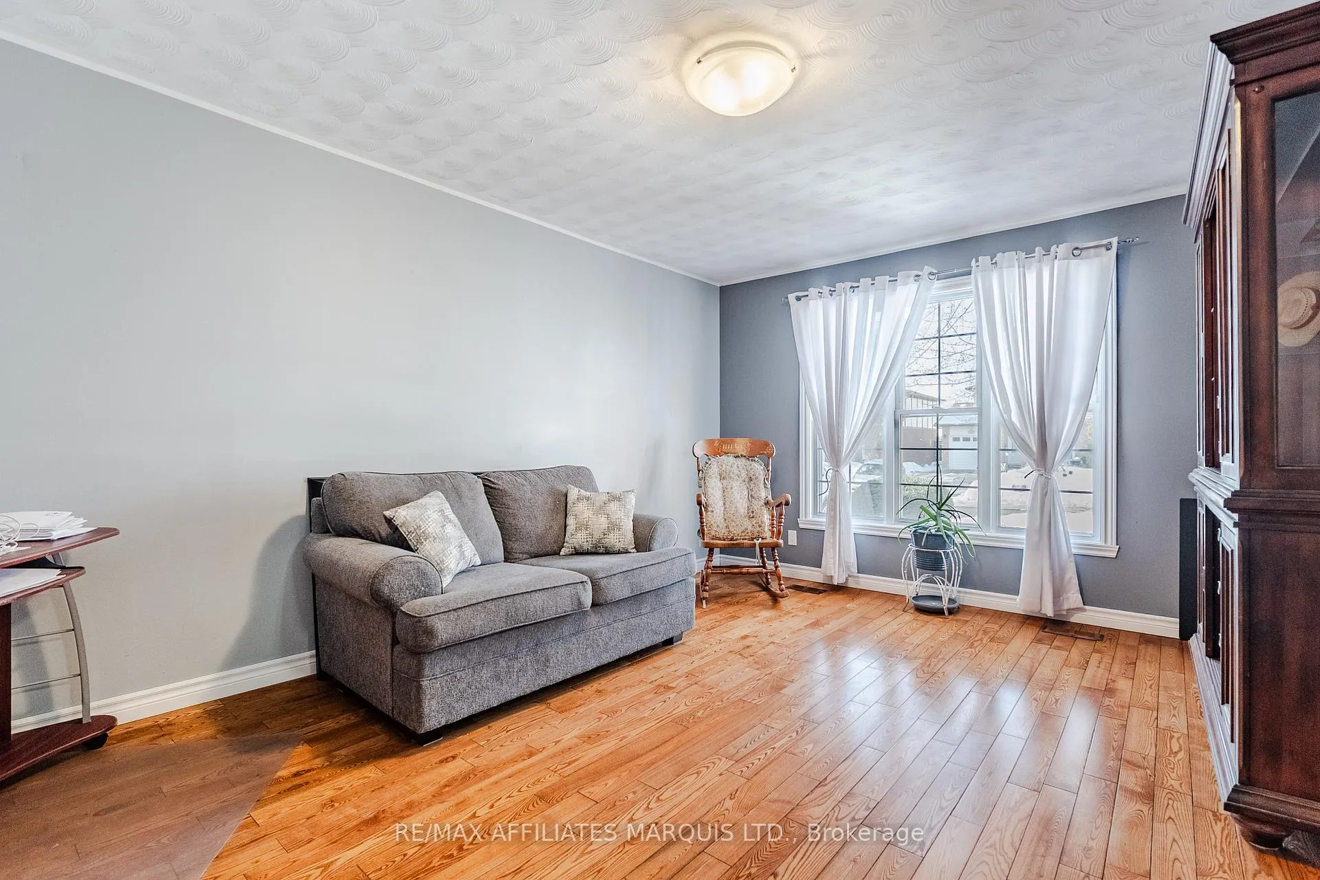 Photo 6 of 668 Champlain Drive N, Cornwall — HOMEH