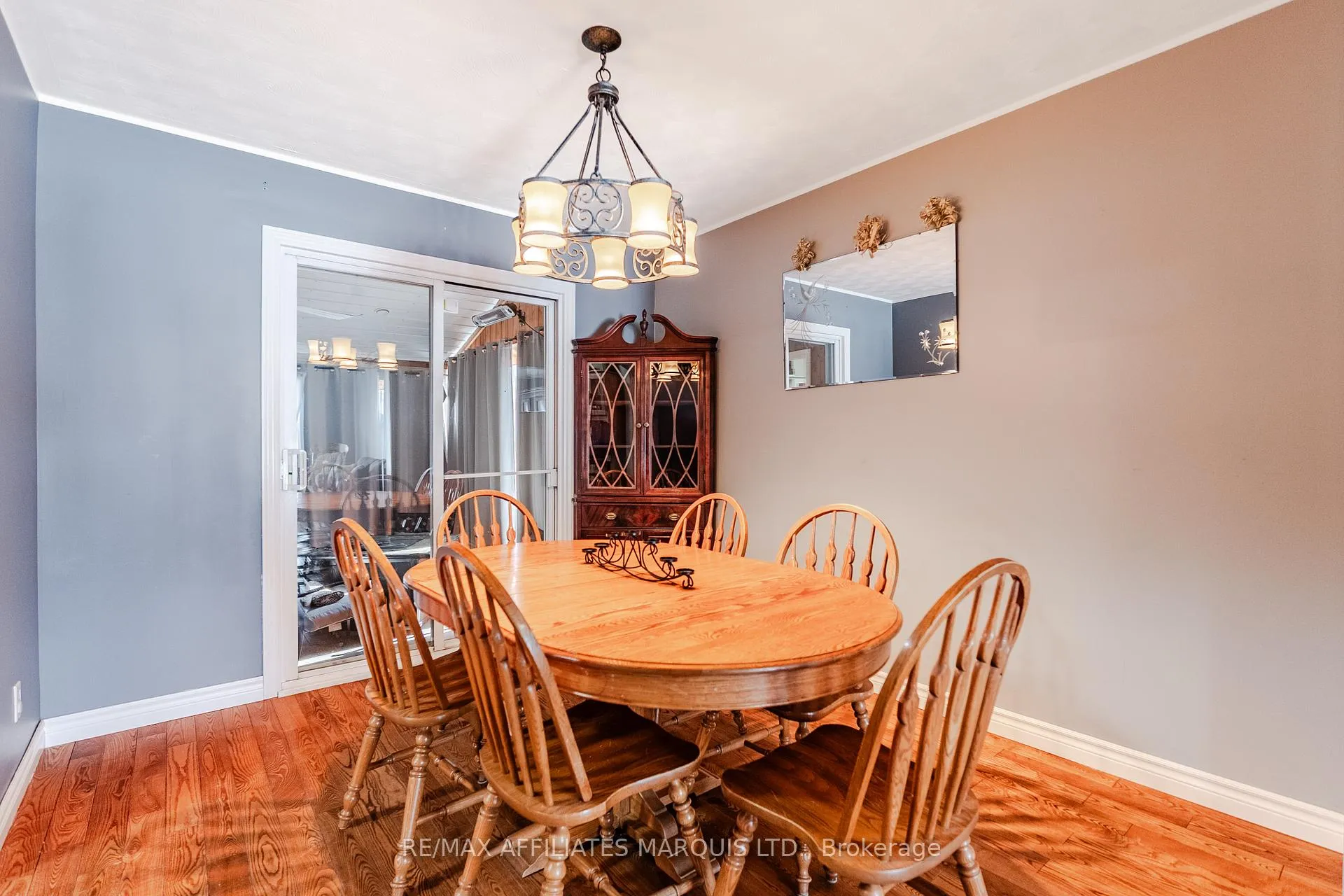 Photo 10 of 668 Champlain Drive N, Cornwall — HOMEH