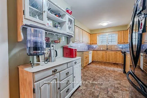 Photo 12 of 668 Champlain Drive N, Cornwall — HOMEH