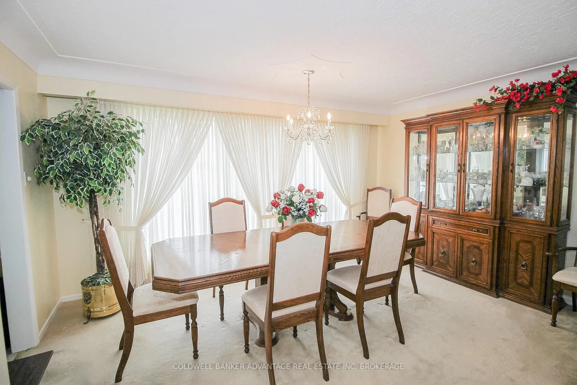 Photo 11 of 377 Silverthorn Crescent, Welland, Cooks Mills — HOMEH