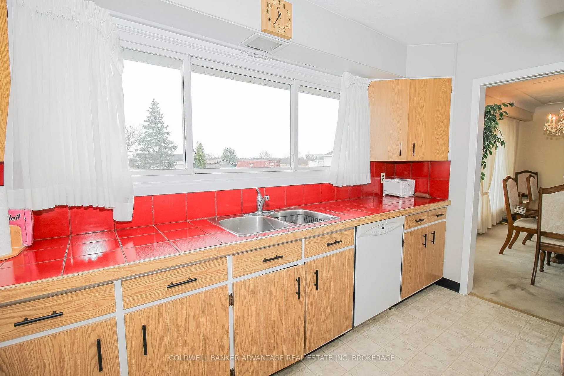 Photo 14 of 377 Silverthorn Crescent, Welland, Cooks Mills — HOMEH