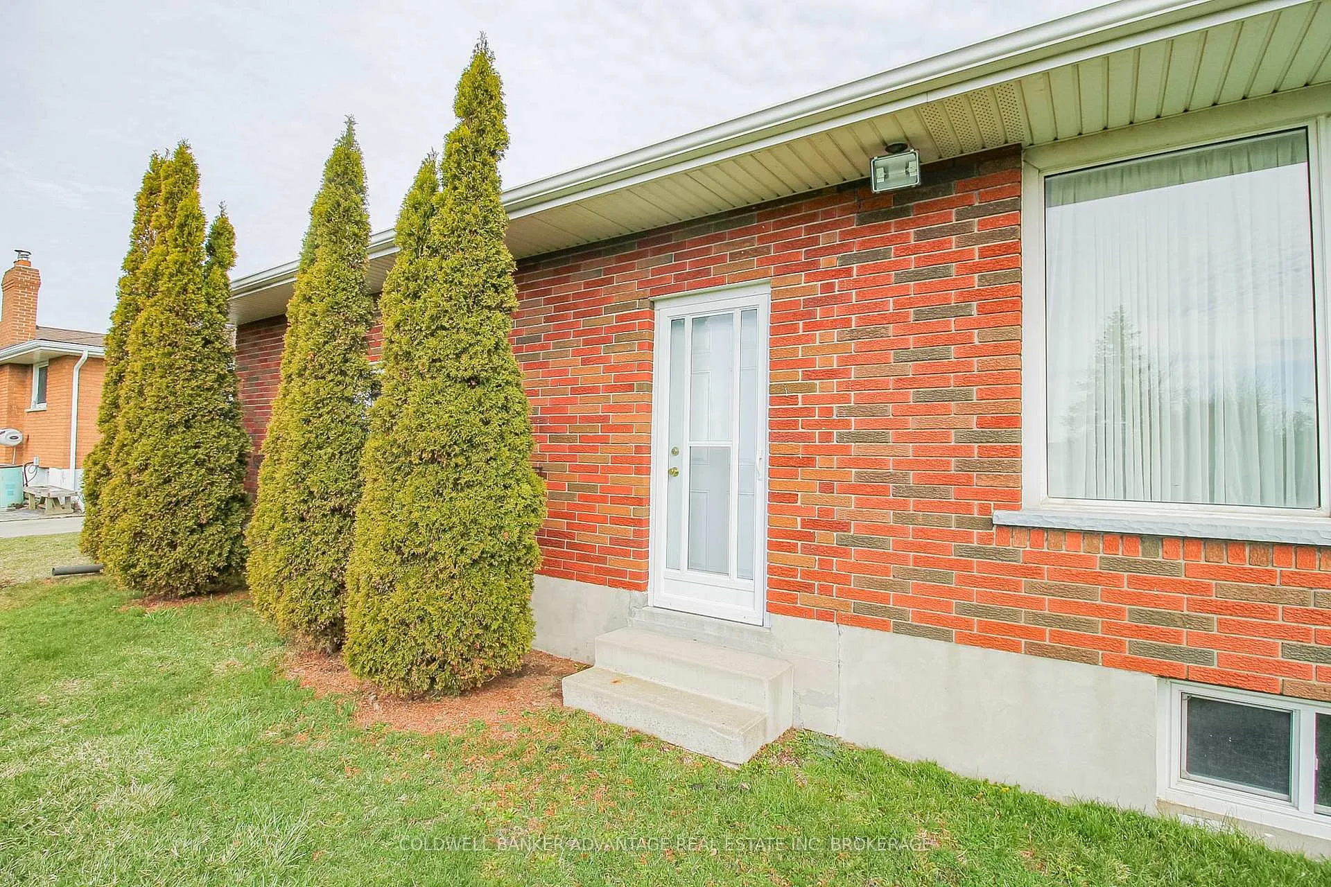 Photo 43 of 377 Silverthorn Crescent, Welland, Cooks Mills — HOMEH