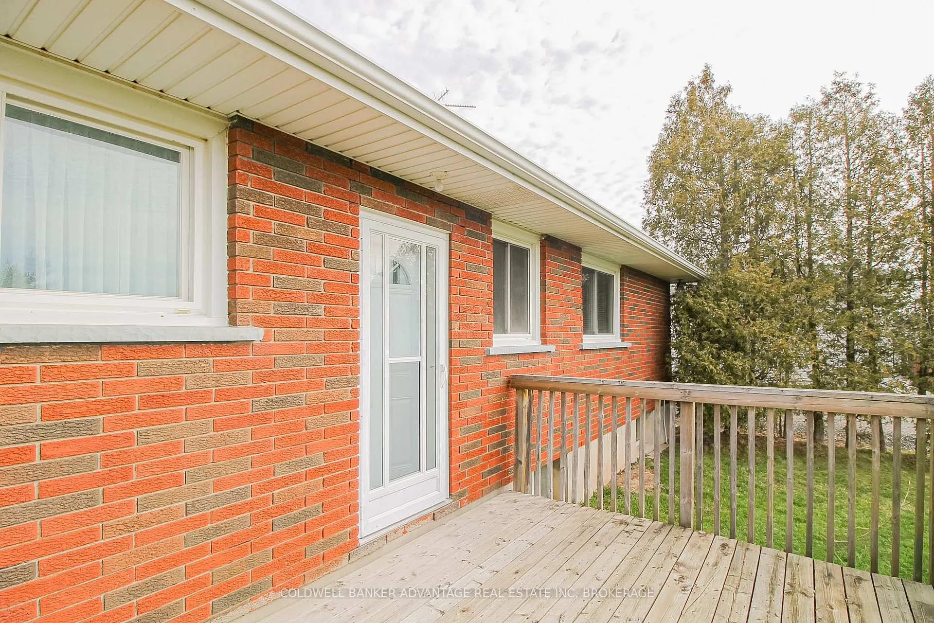 Photo 45 of 377 Silverthorn Crescent, Welland, Cooks Mills — HOMEH