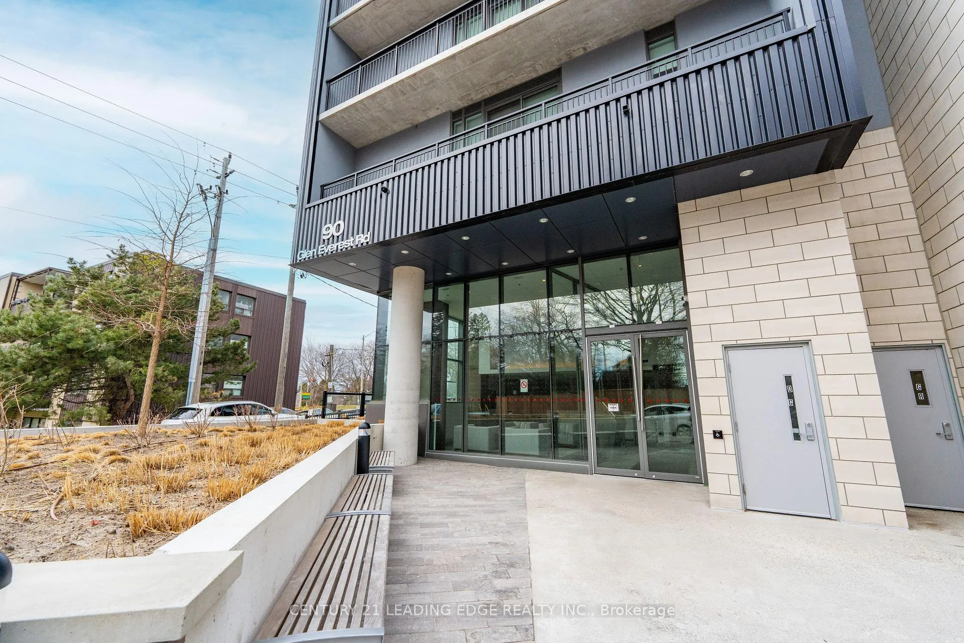 Front of Unit 301, 90 Glen Everest Road