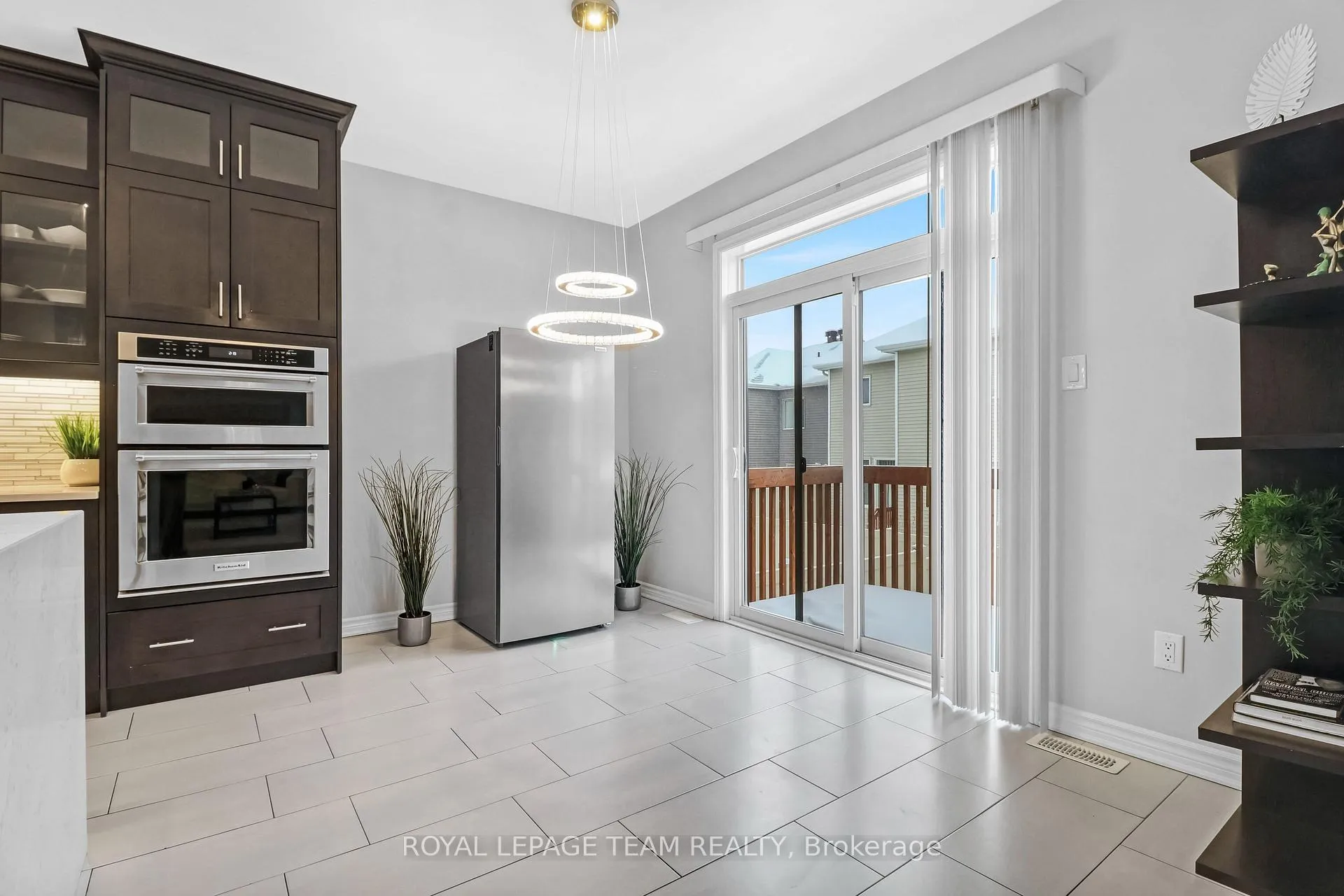 Photo 23 of 405 Aphelion Crescent, Ottawa, Barrhaven - Half Moon Bay — HOMEH