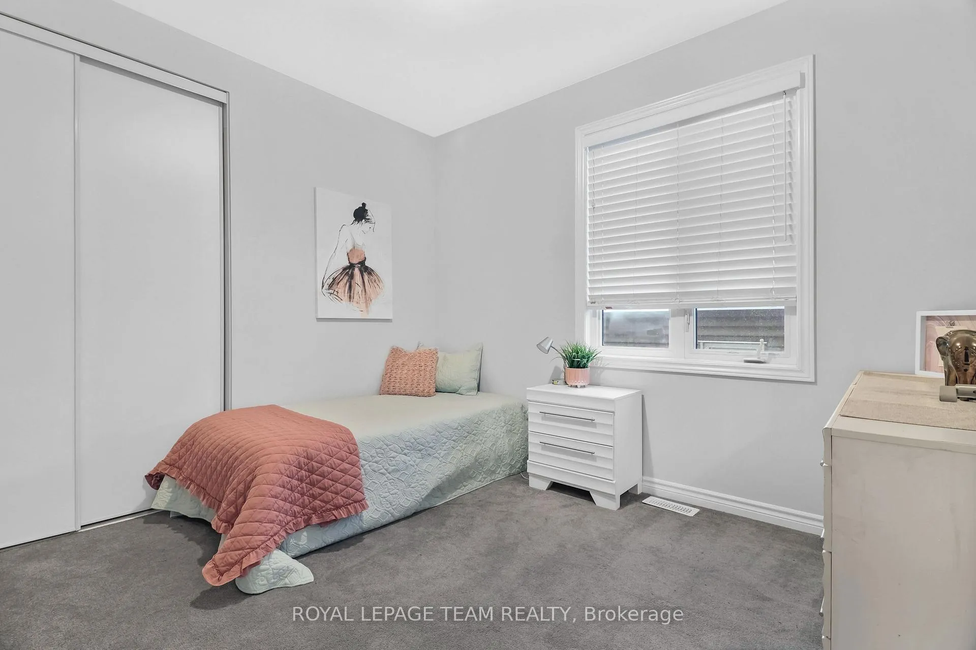 Photo 35 of 405 Aphelion Crescent, Ottawa, Barrhaven - Half Moon Bay — HOMEH