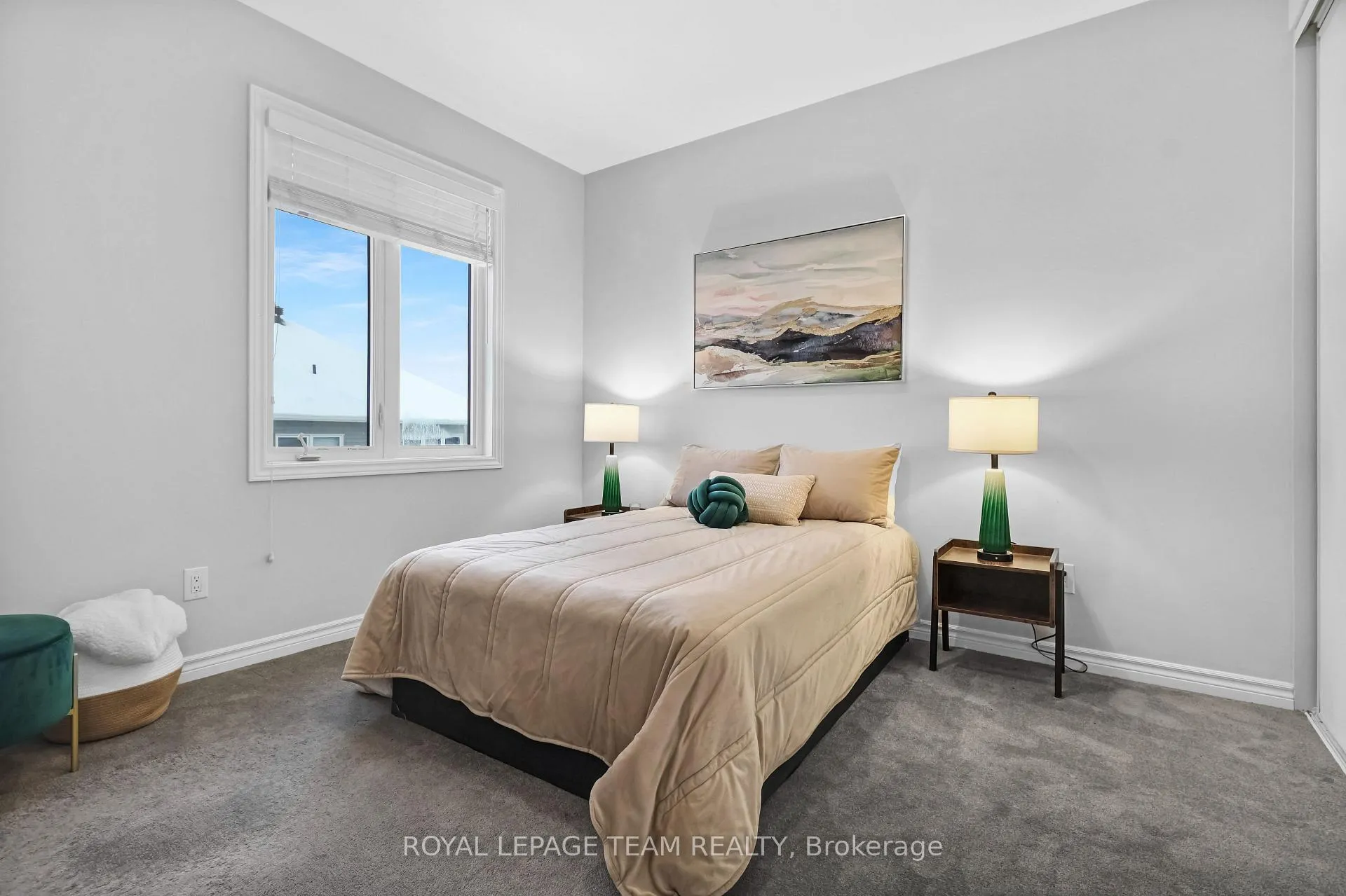 Photo 36 of 405 Aphelion Crescent, Ottawa, Barrhaven - Half Moon Bay — HOMEH