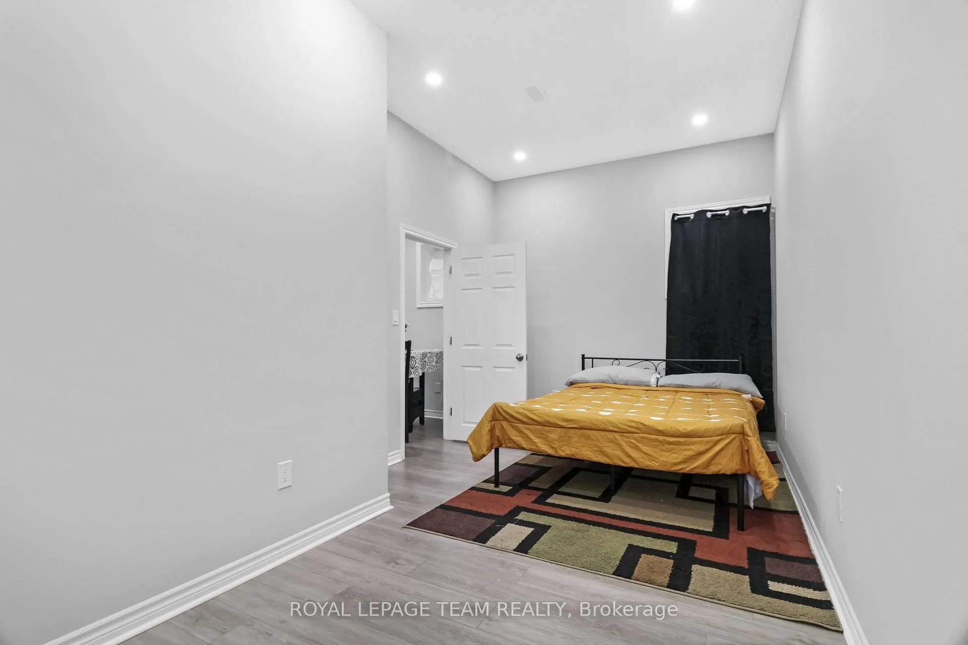 Photo 41 of 405 Aphelion Crescent, Ottawa, Barrhaven - Half Moon Bay — HOMEH