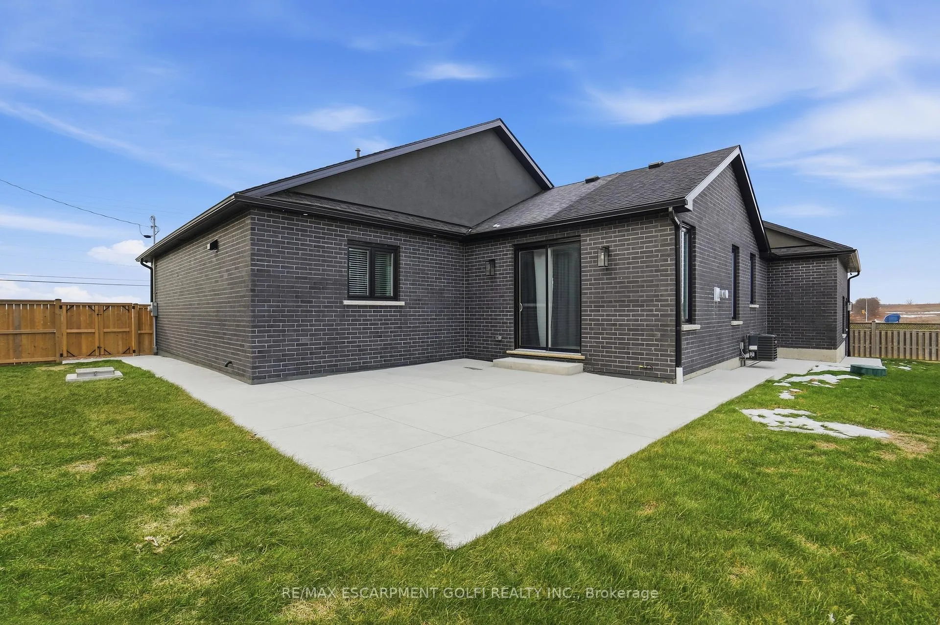 Photo 34 of 21 Haldimand Rd 66, Haldimand — HOMEH