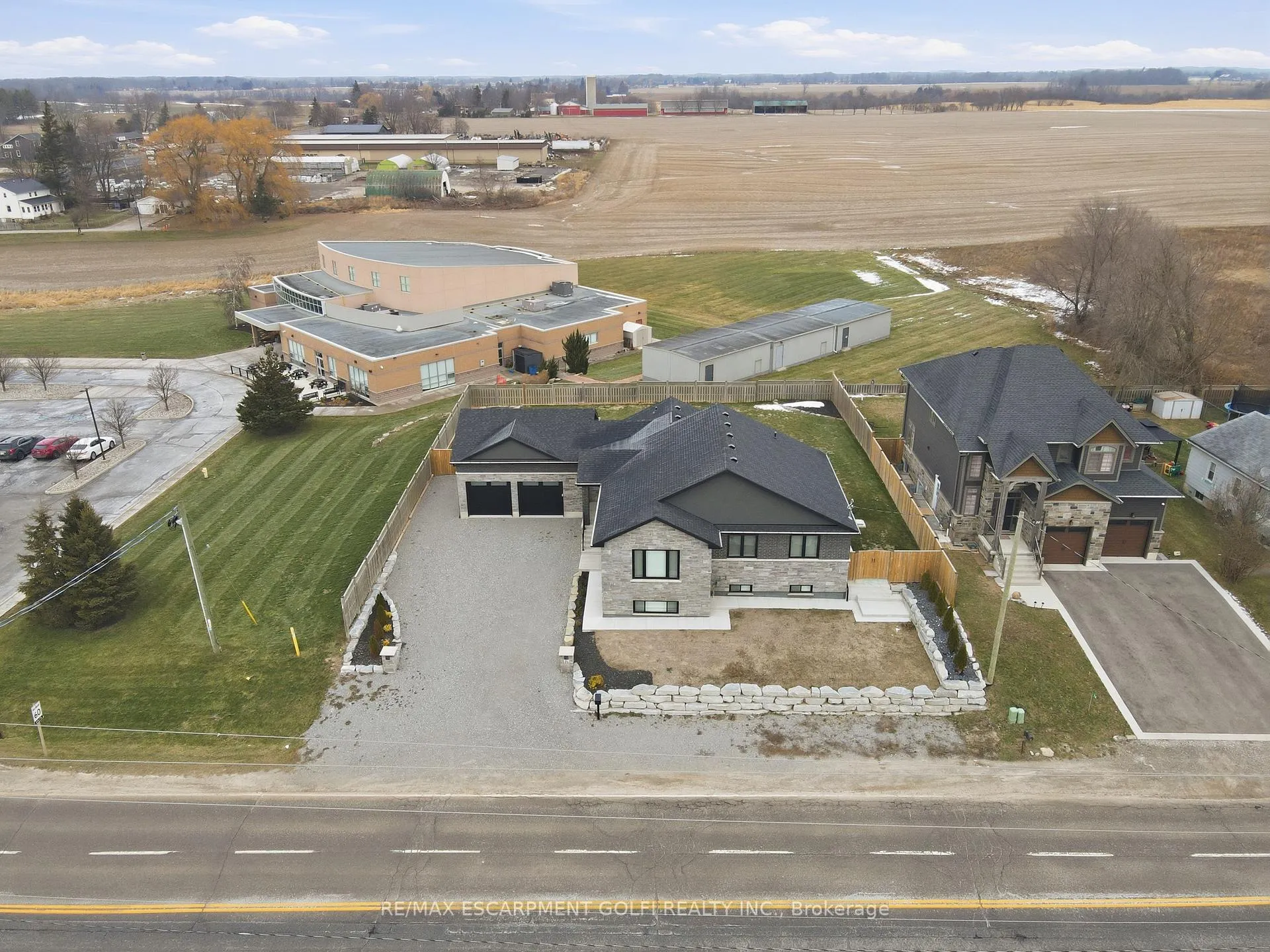 Photo 37 of 21 Haldimand Rd 66, Haldimand — HOMEH
