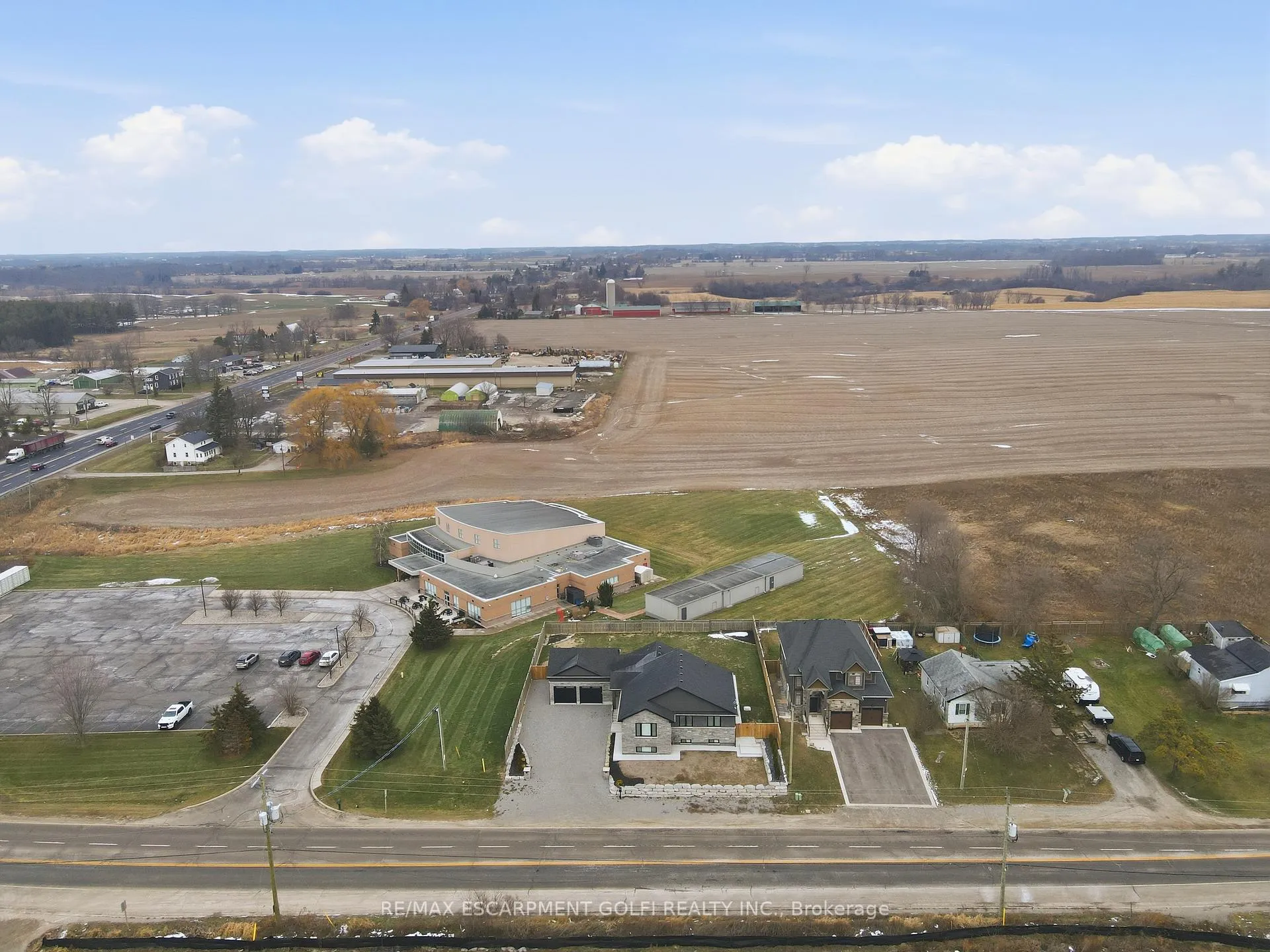 Photo 39 of 21 Haldimand Rd 66, Haldimand — HOMEH
