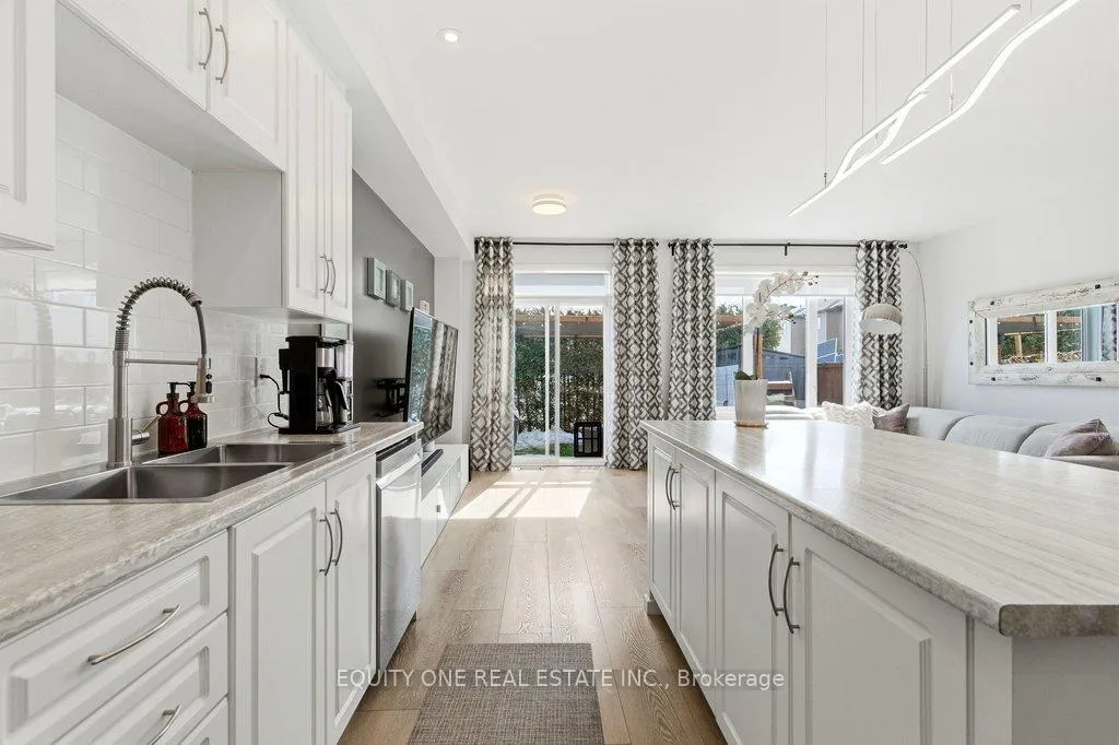 Photo 12 of 547 Via Mattino Way, Ottawa, Barrhaven - Longfields — HOMEH