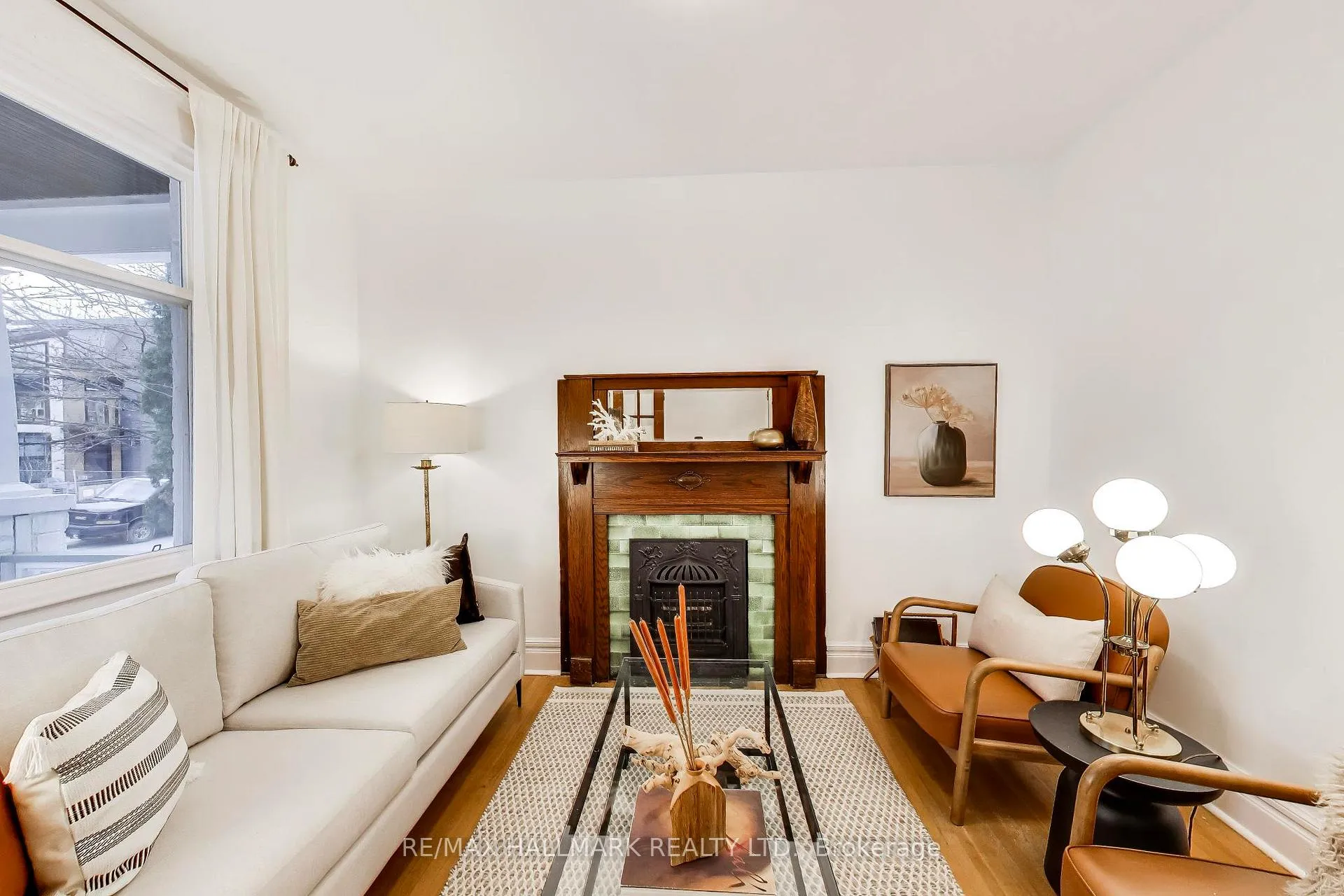 Photo 3 of 16 Dawson Avenue, Toronto, Blake-Jones — HOMEH