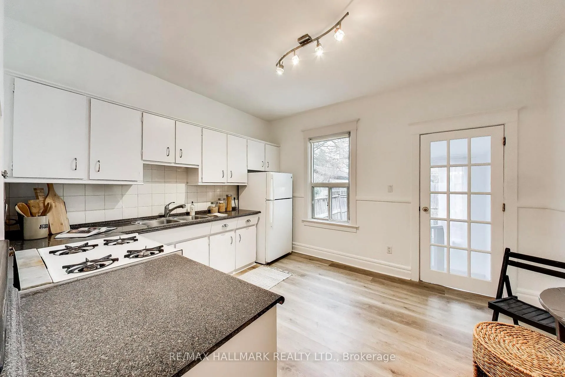 Photo 9 of 16 Dawson Avenue, Toronto, Blake-Jones — HOMEH
