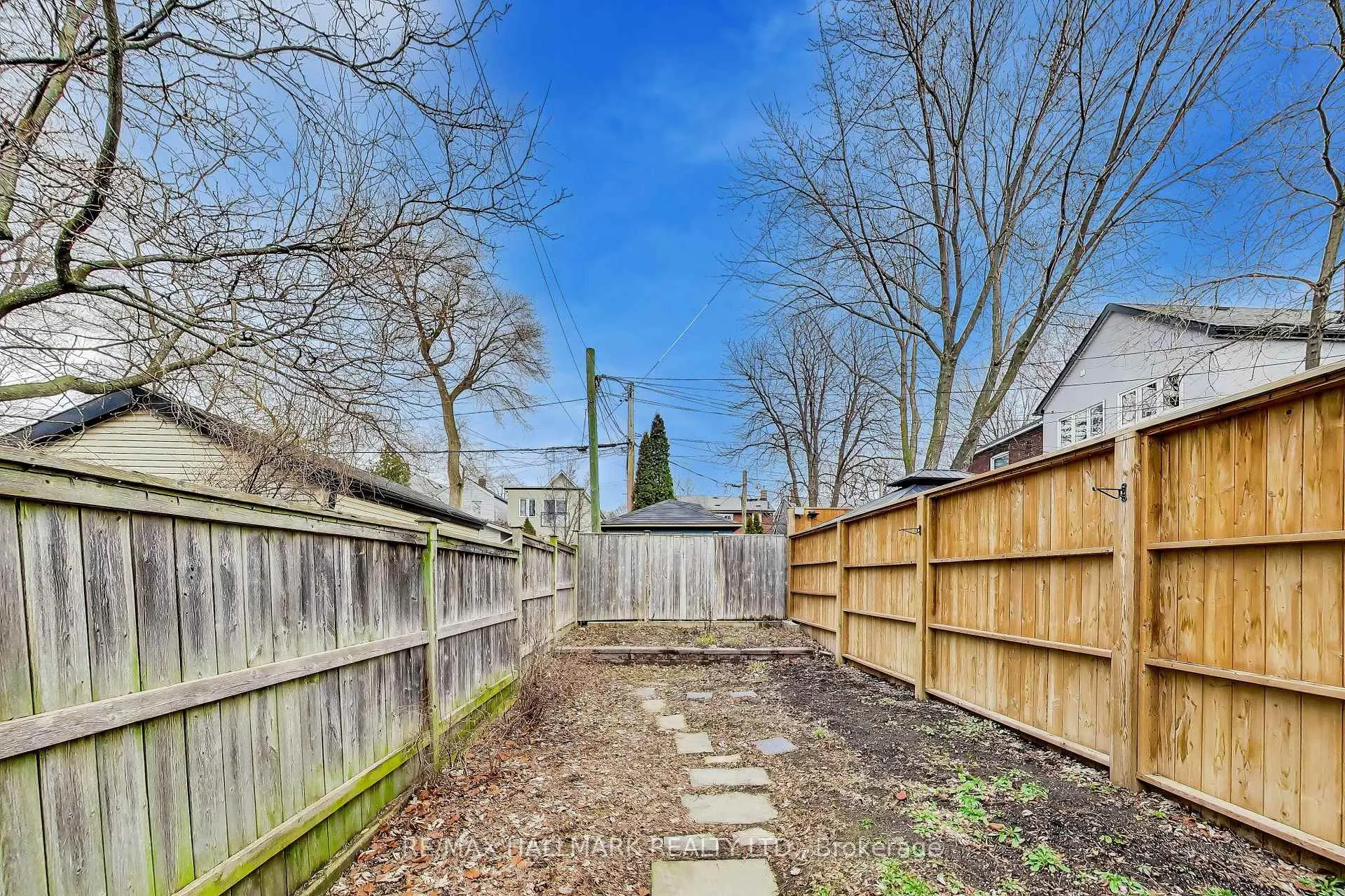 Photo 17 of 16 Dawson Avenue, Toronto, Blake-Jones — HOMEH