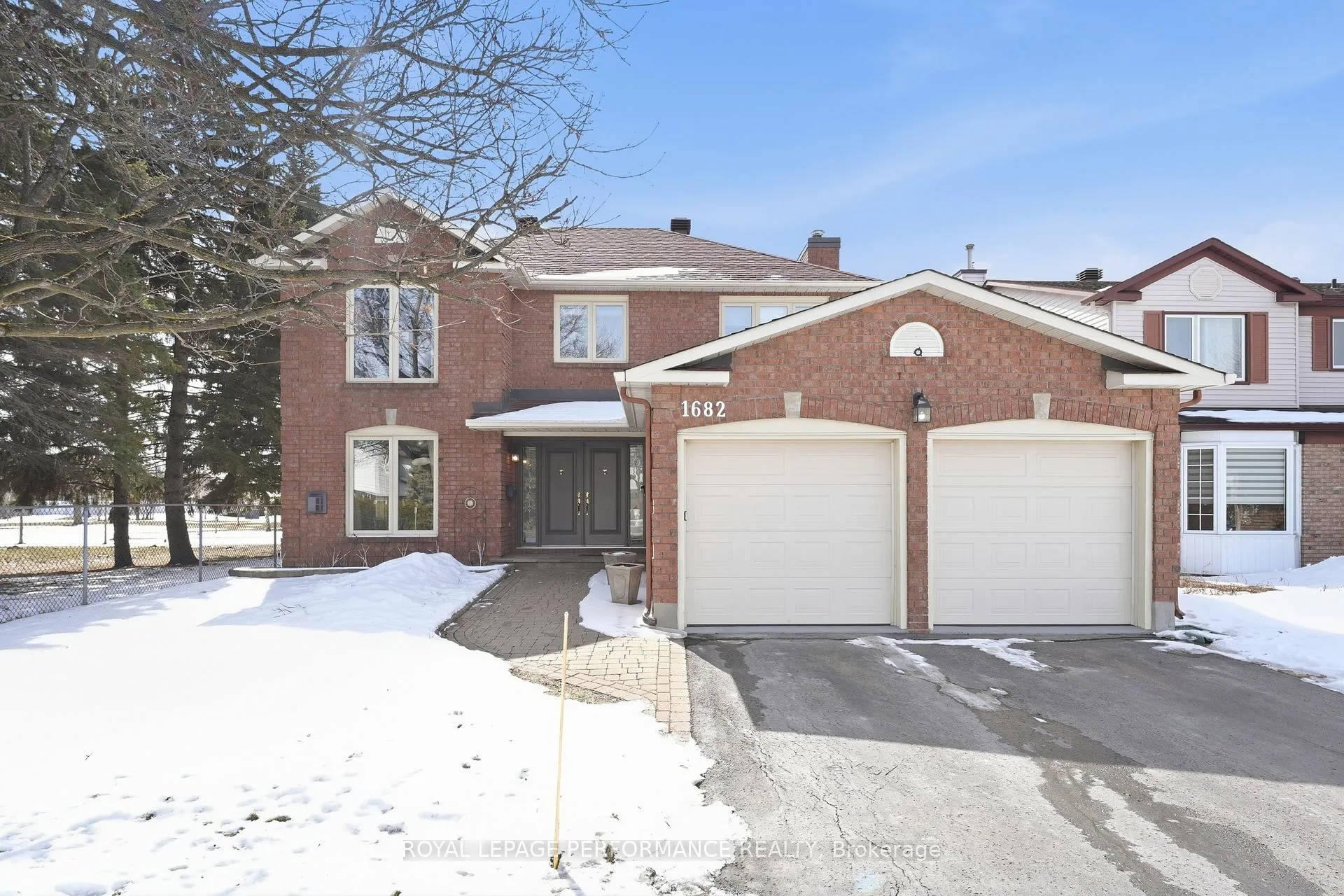 Photo 1 of 1682 Barrington Street, Ottawa, Chateauneuf — HOMEH