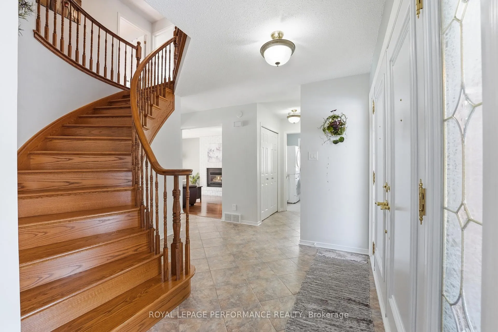 Photo 5 of 1682 Barrington Street, Ottawa, Chateauneuf — HOMEH