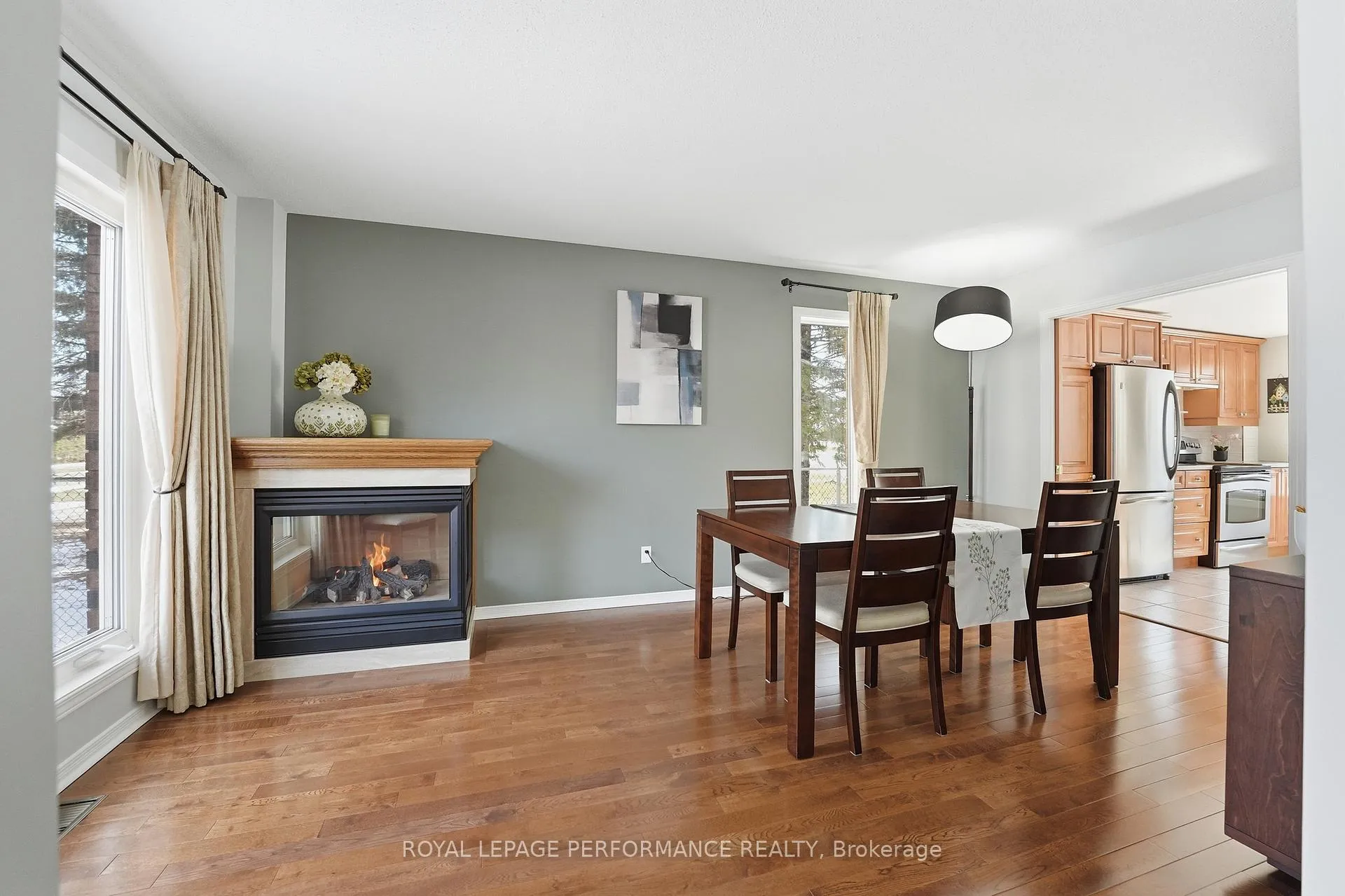 Photo 6 of 1682 Barrington Street, Ottawa, Chateauneuf — HOMEH