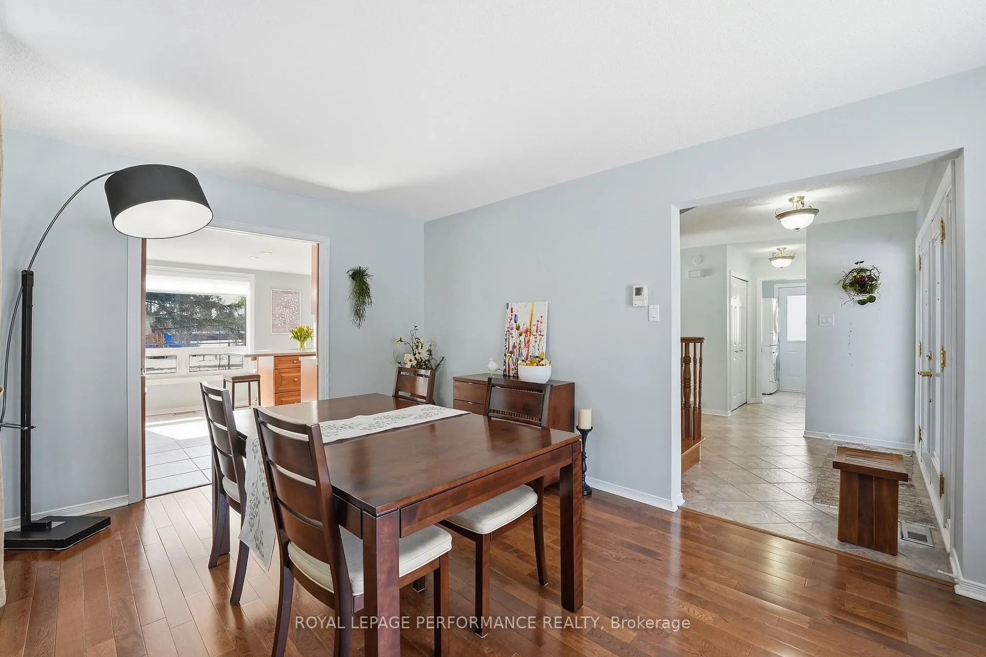 Photo 8 of 1682 Barrington Street, Ottawa, Chateauneuf — HOMEH