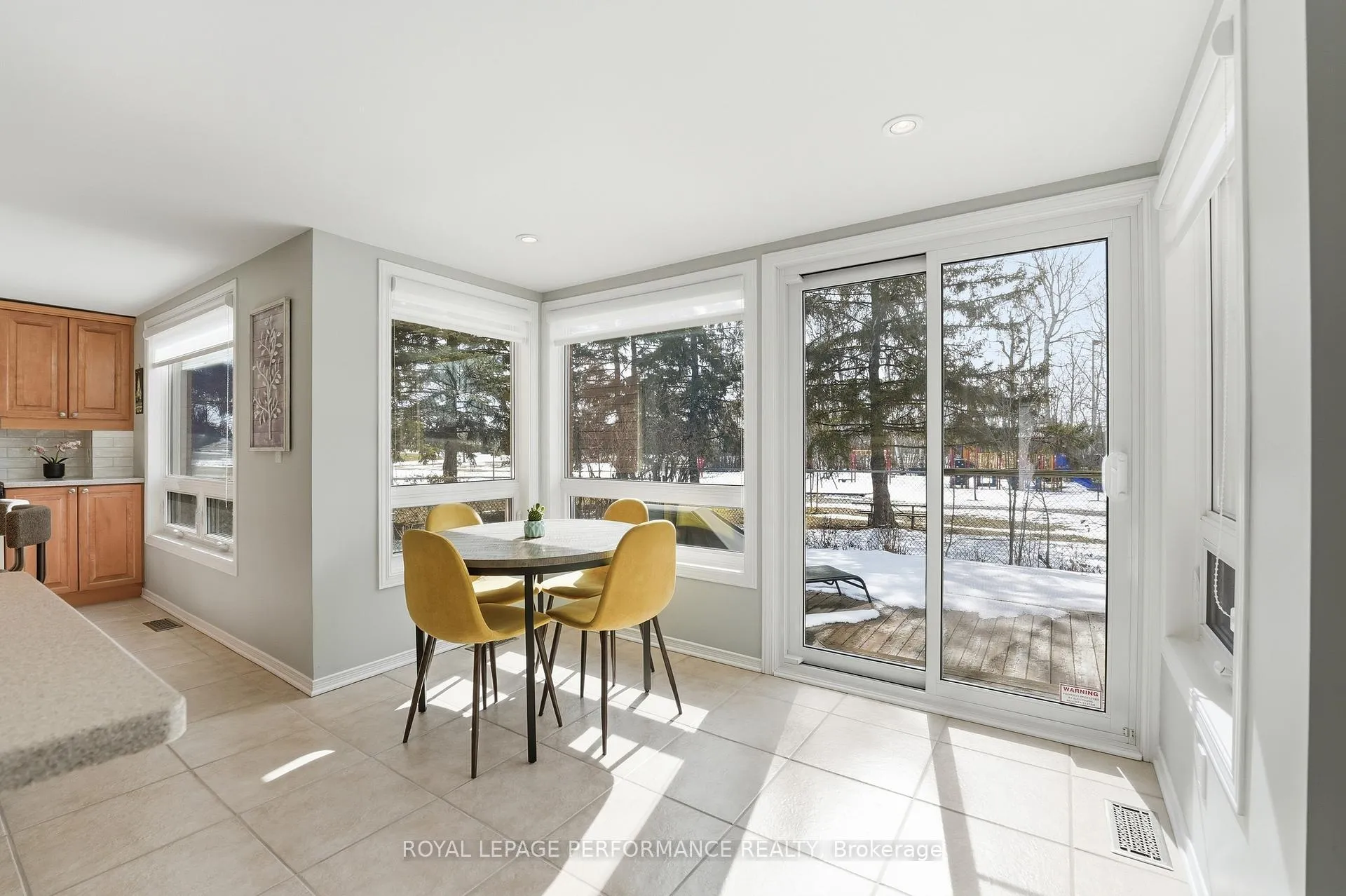 Photo 14 of 1682 Barrington Street, Ottawa, Chateauneuf — HOMEH